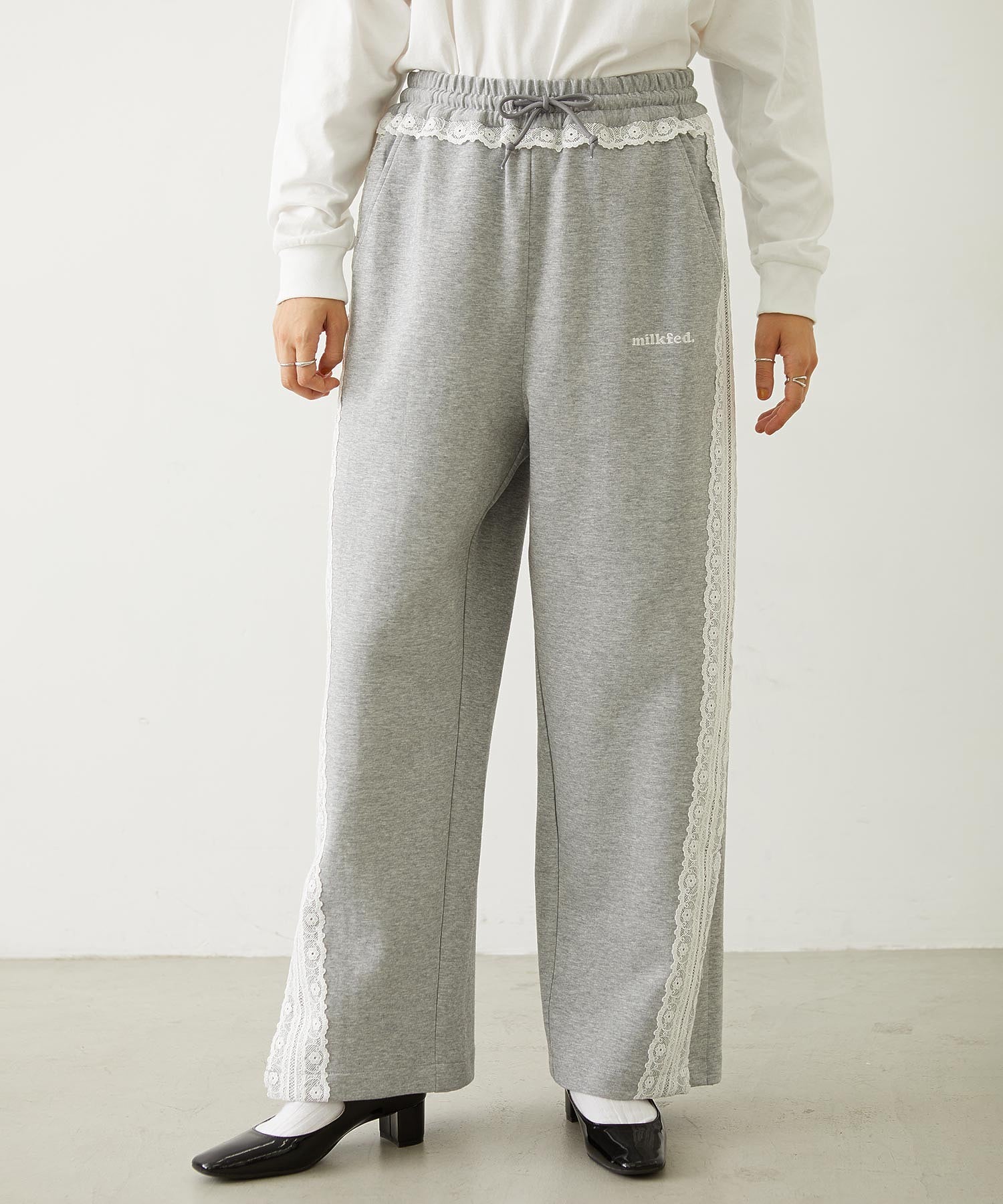 LACE LINE PANTS