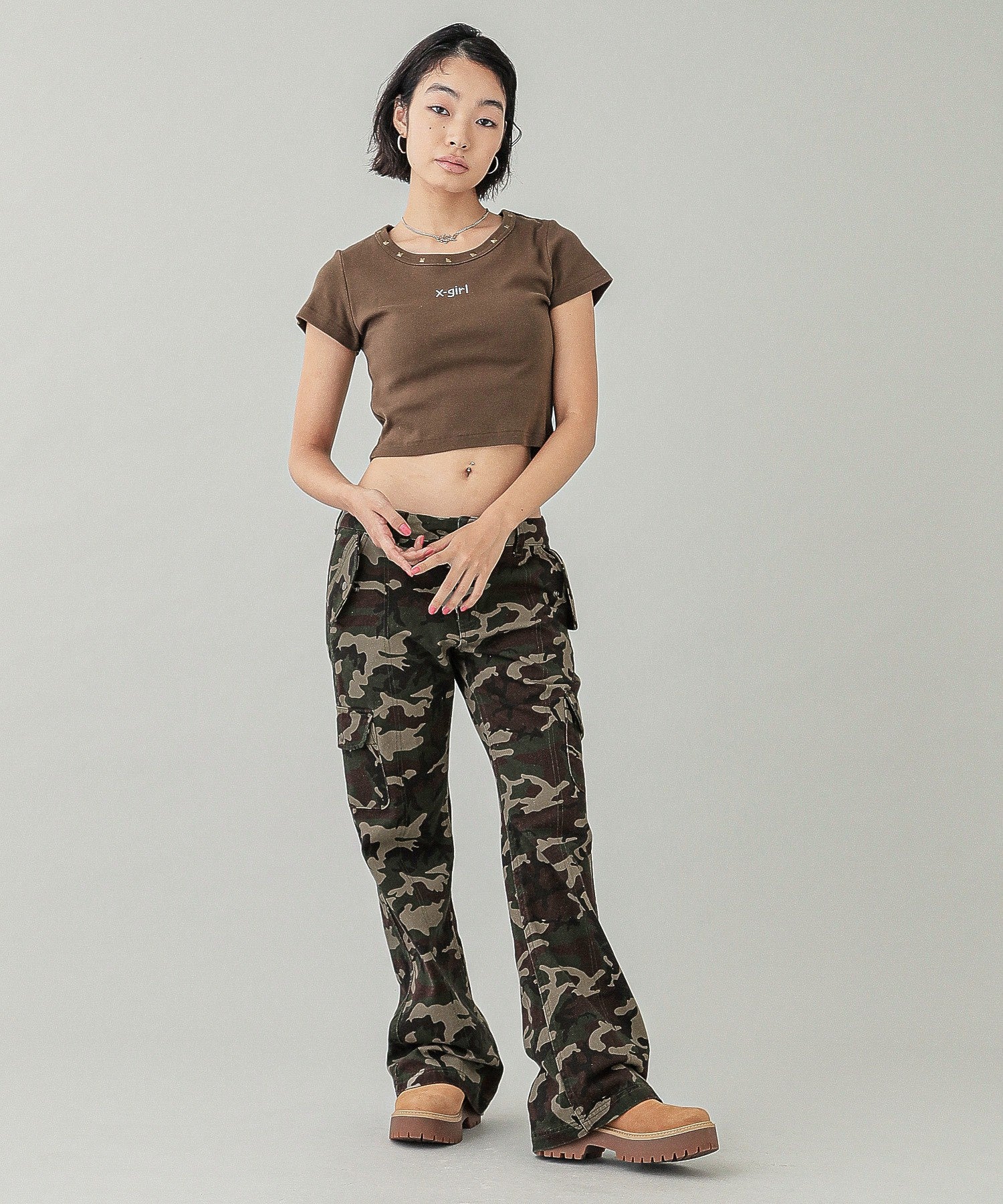 LOW RISE HIP LOGO PANTS