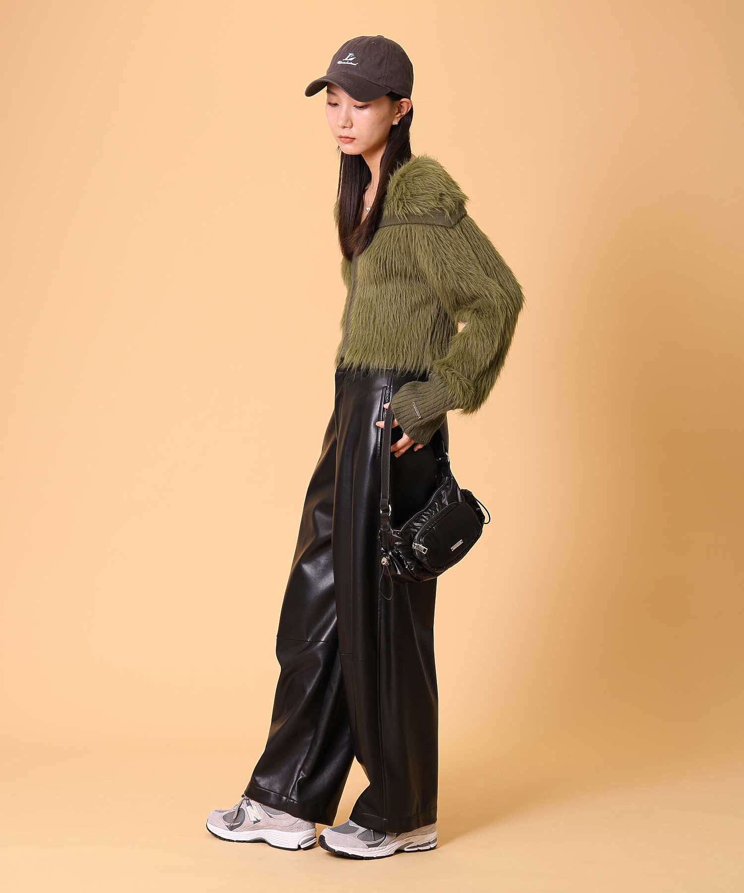 レザーカーブパンツ