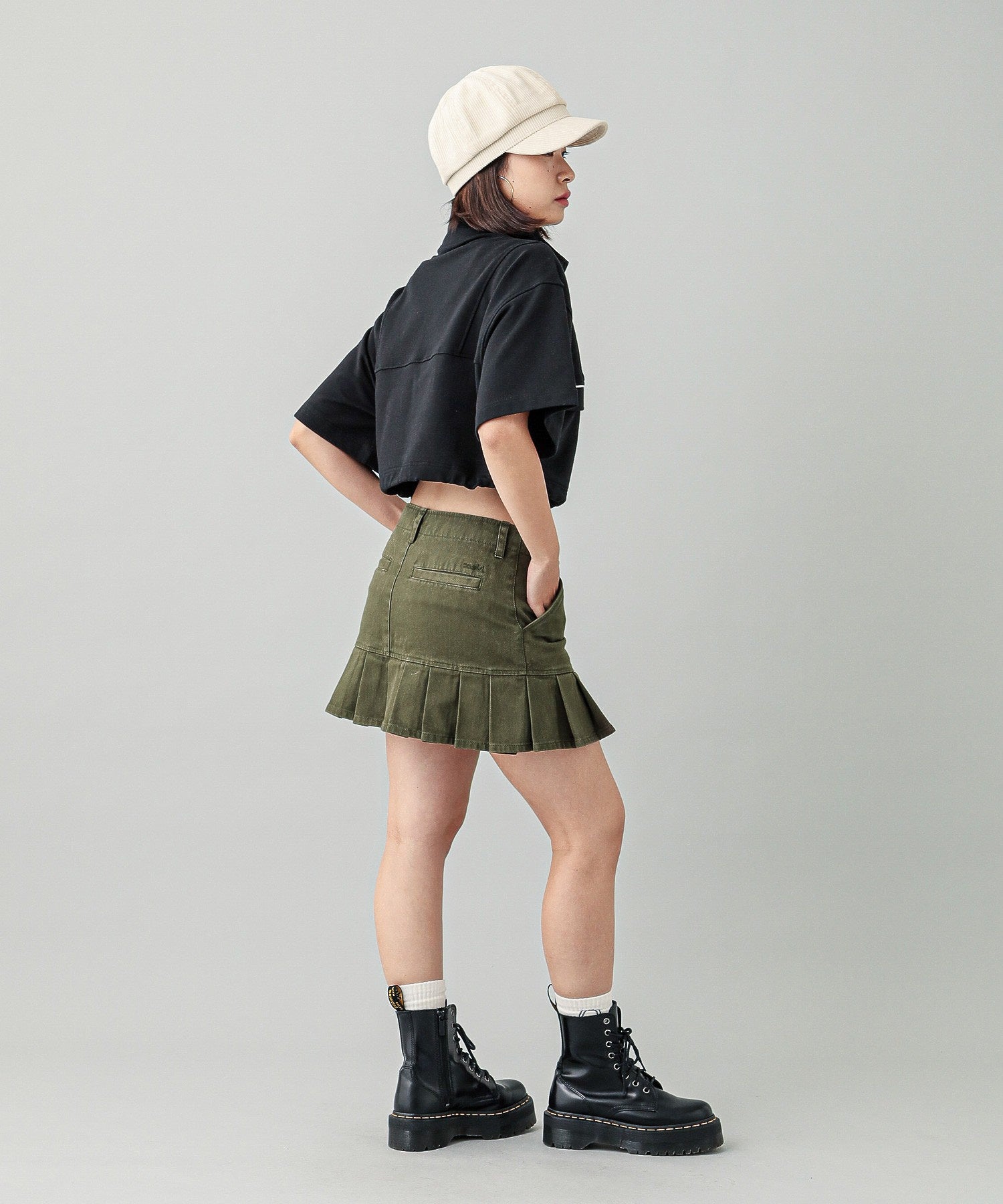 LOW RISE PLEATED MINI SKIRT