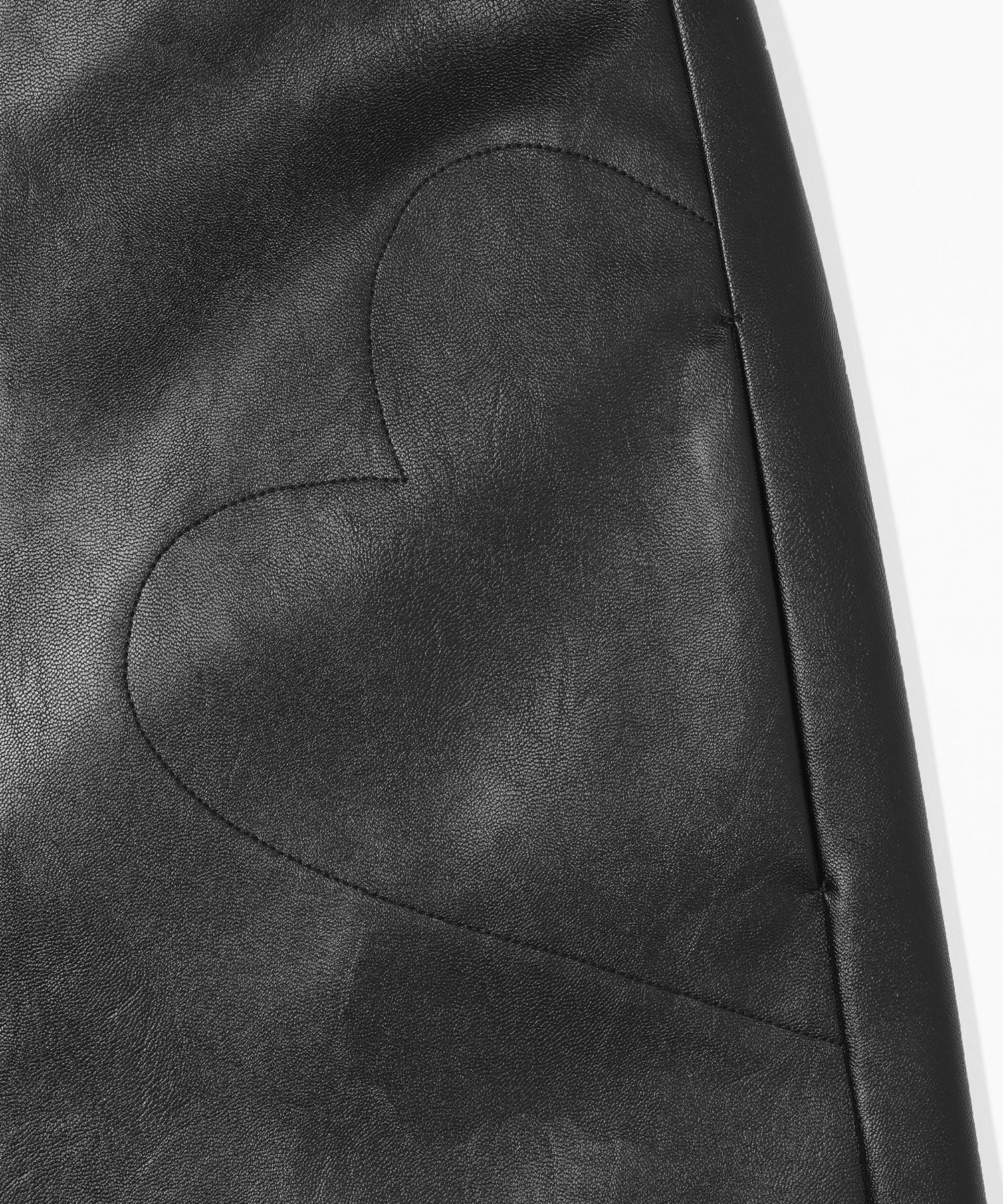 FAUX LEATHER HEART POCKET SKIRT