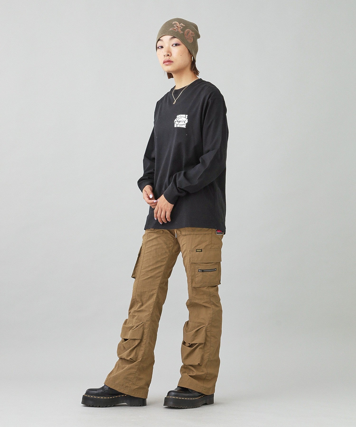 LOW RISE EASY FLARE PANTS