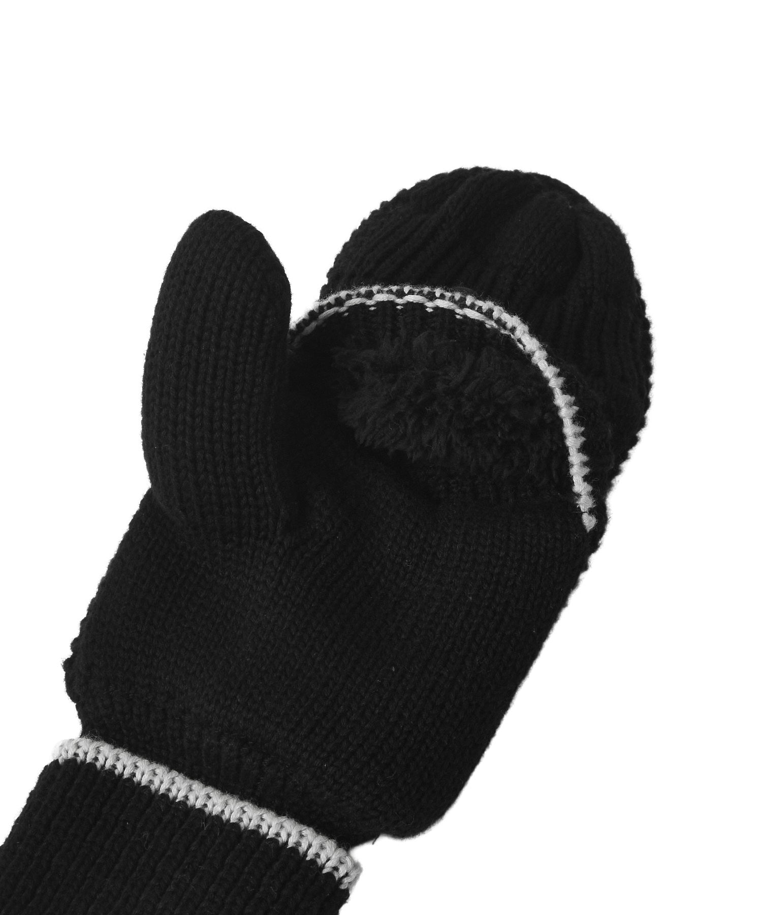 HEART CABLE MITTENS