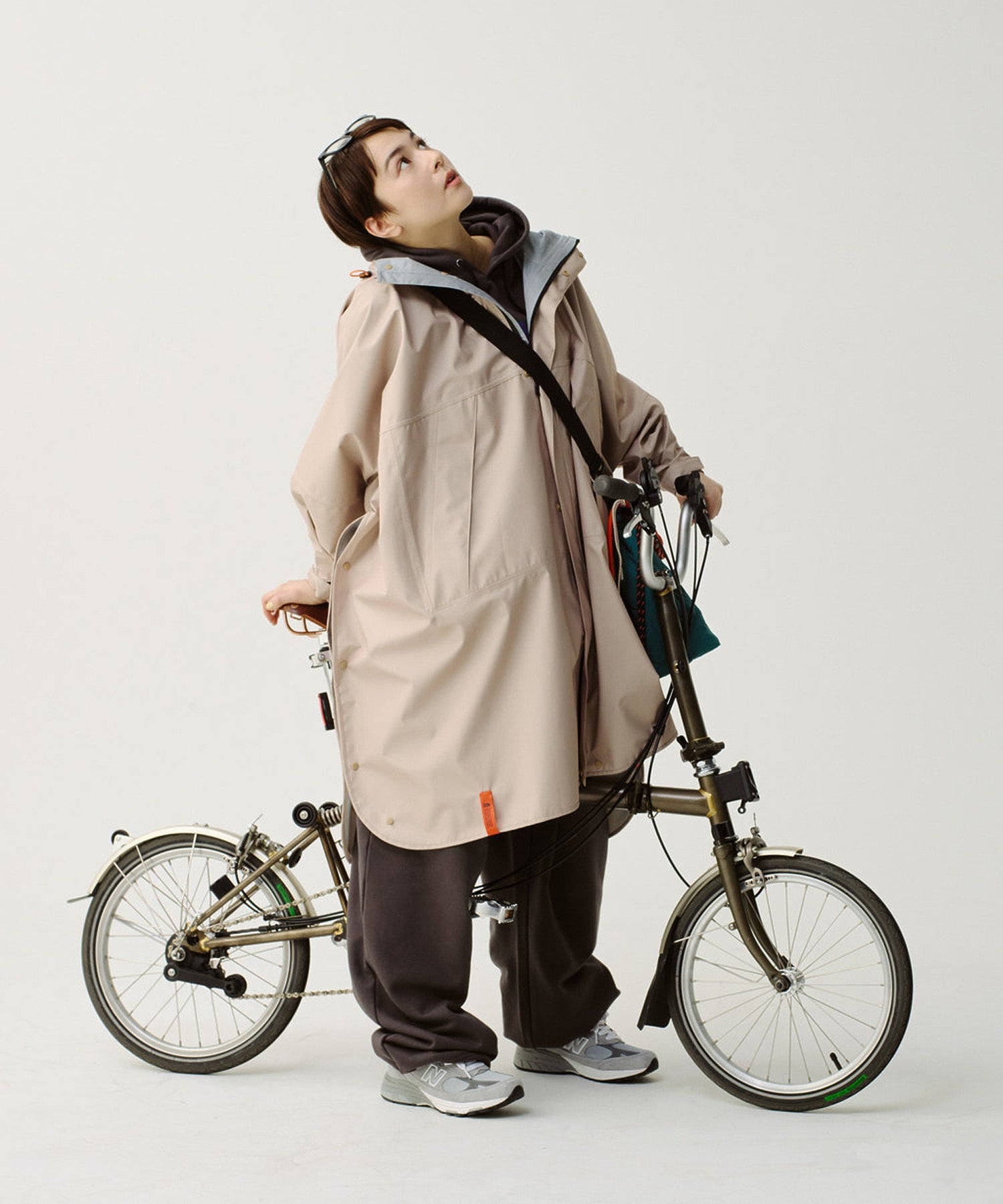 【KiU】WINDGUARD SHELL PONCHO