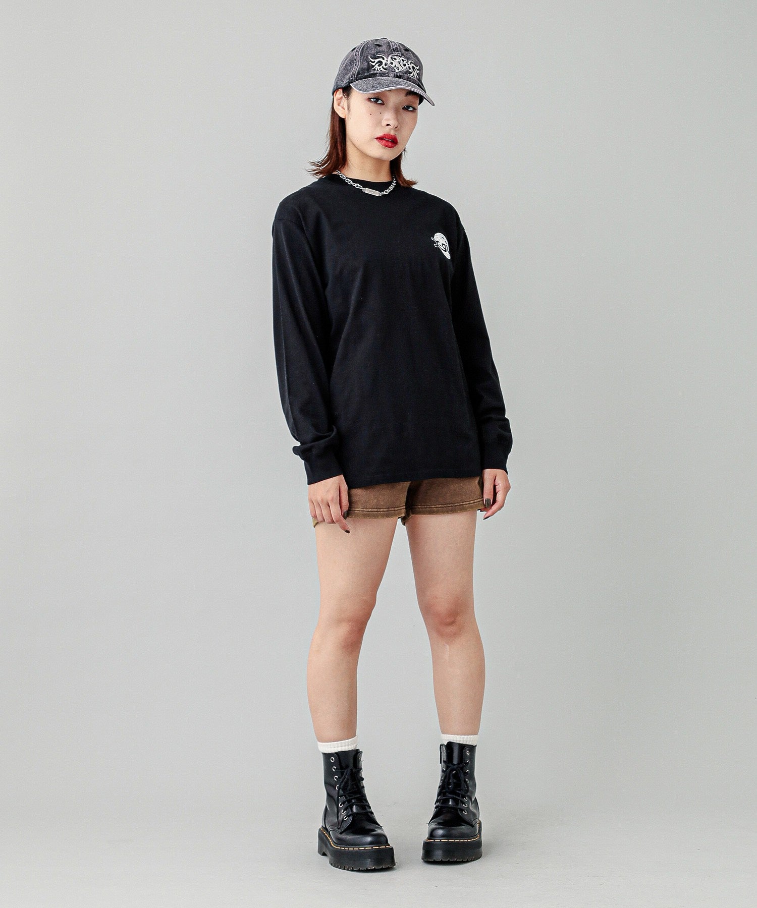 GLOBE MILLS LOGO L/S TEE