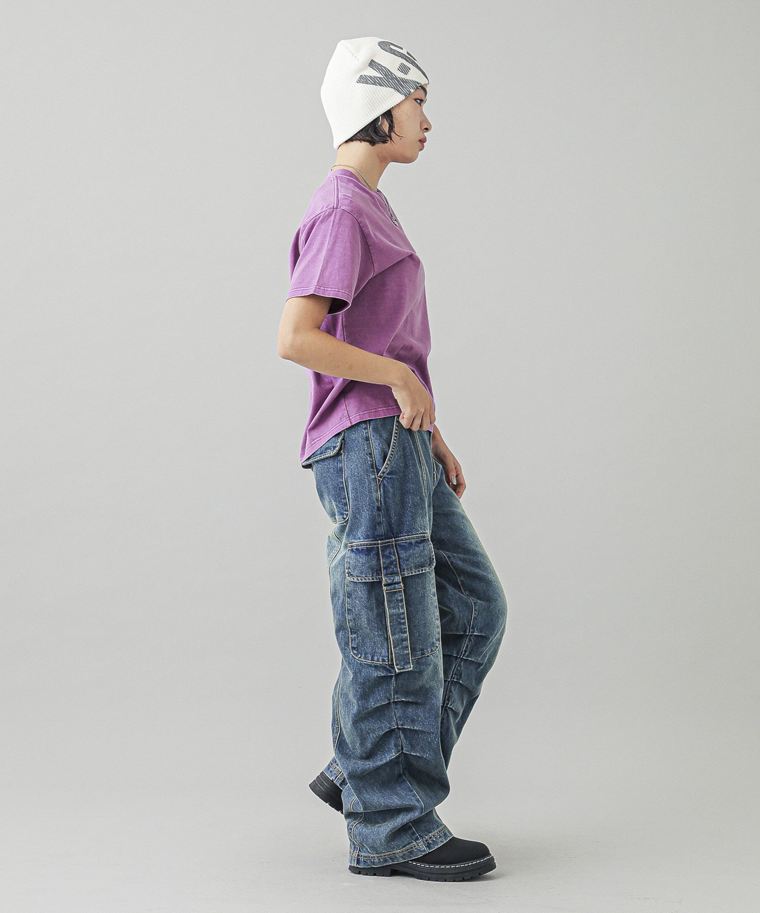 LOW RISE CARGO POCKET DENIM PANTS