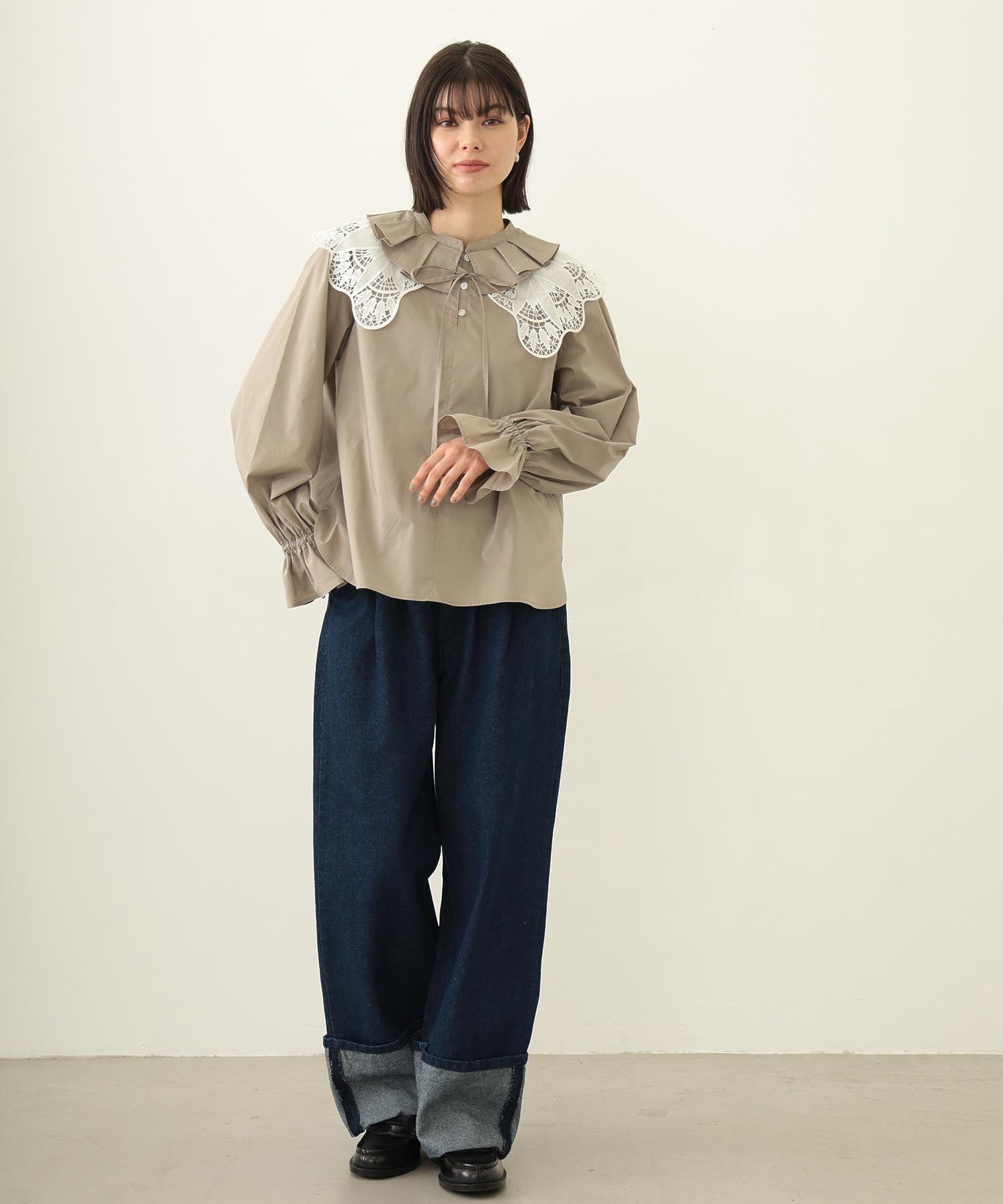 MULTI RUFFLE COLLAR BLOUSE