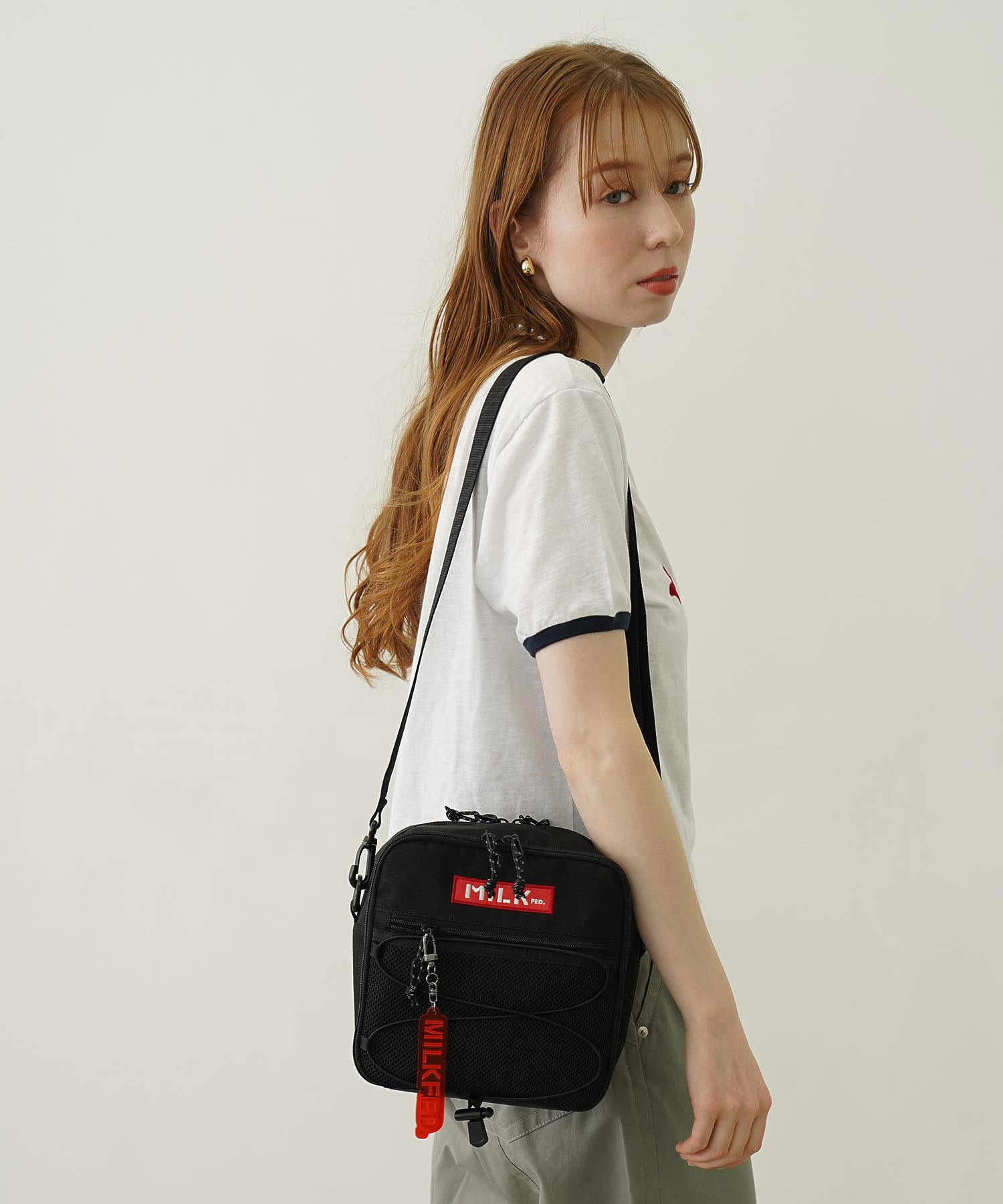 DAILY SQUARE SHOULDER BAG