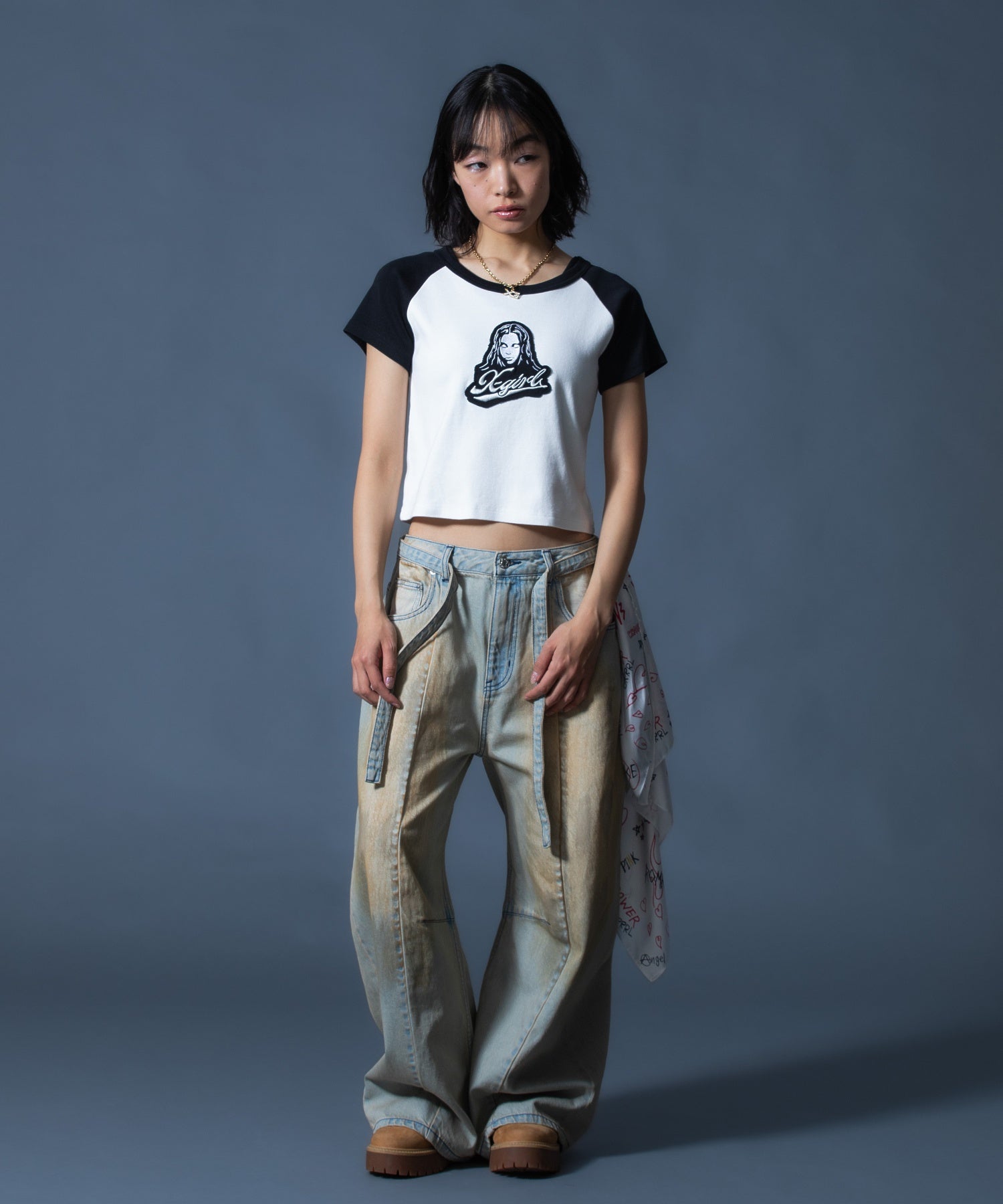 FADED FACE LABEL WIDE BAGGY DENIM PANTS