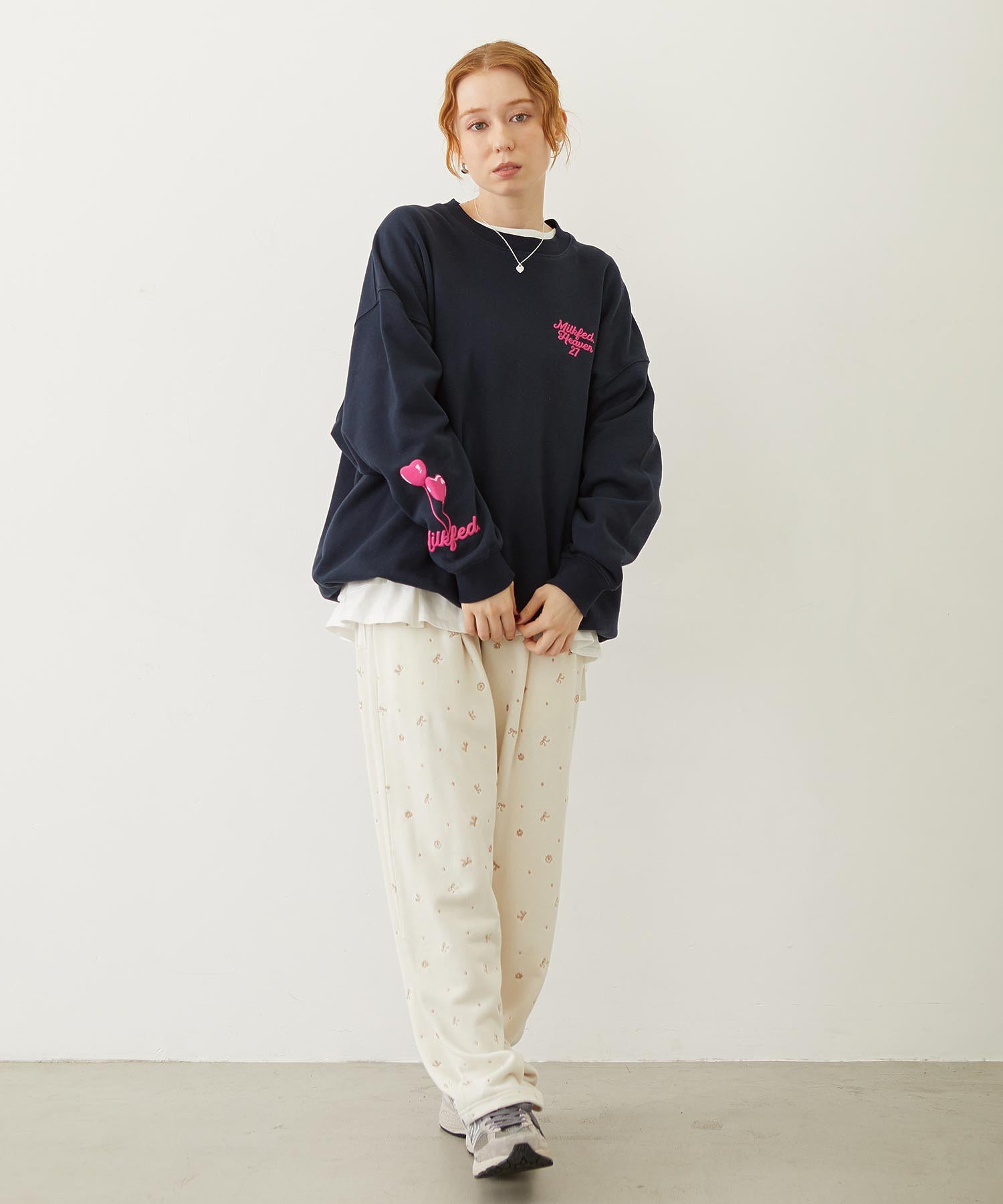 EMBROIDERY TUCK SWEAT PANTS