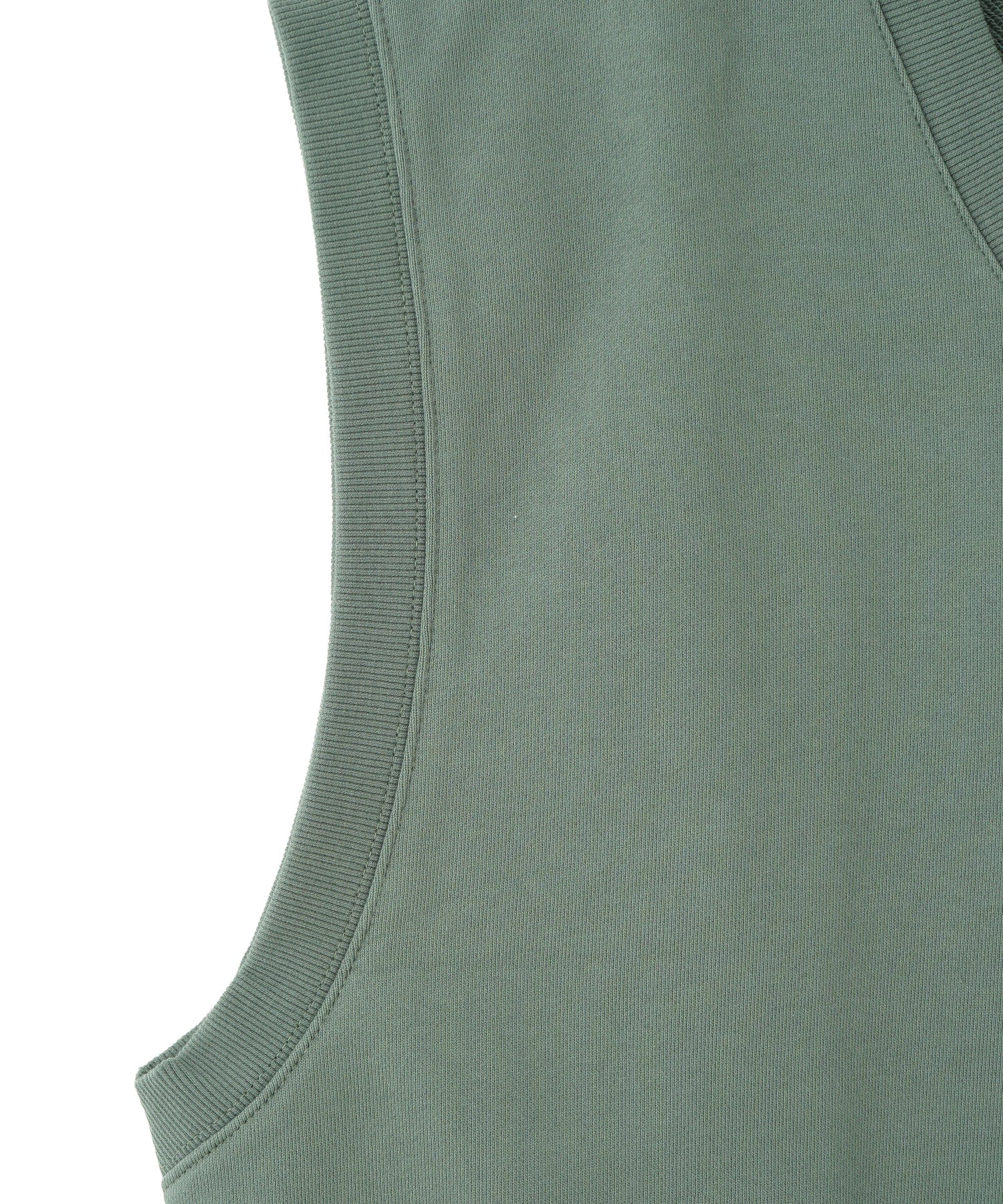 V-NECK SWEAT VEST