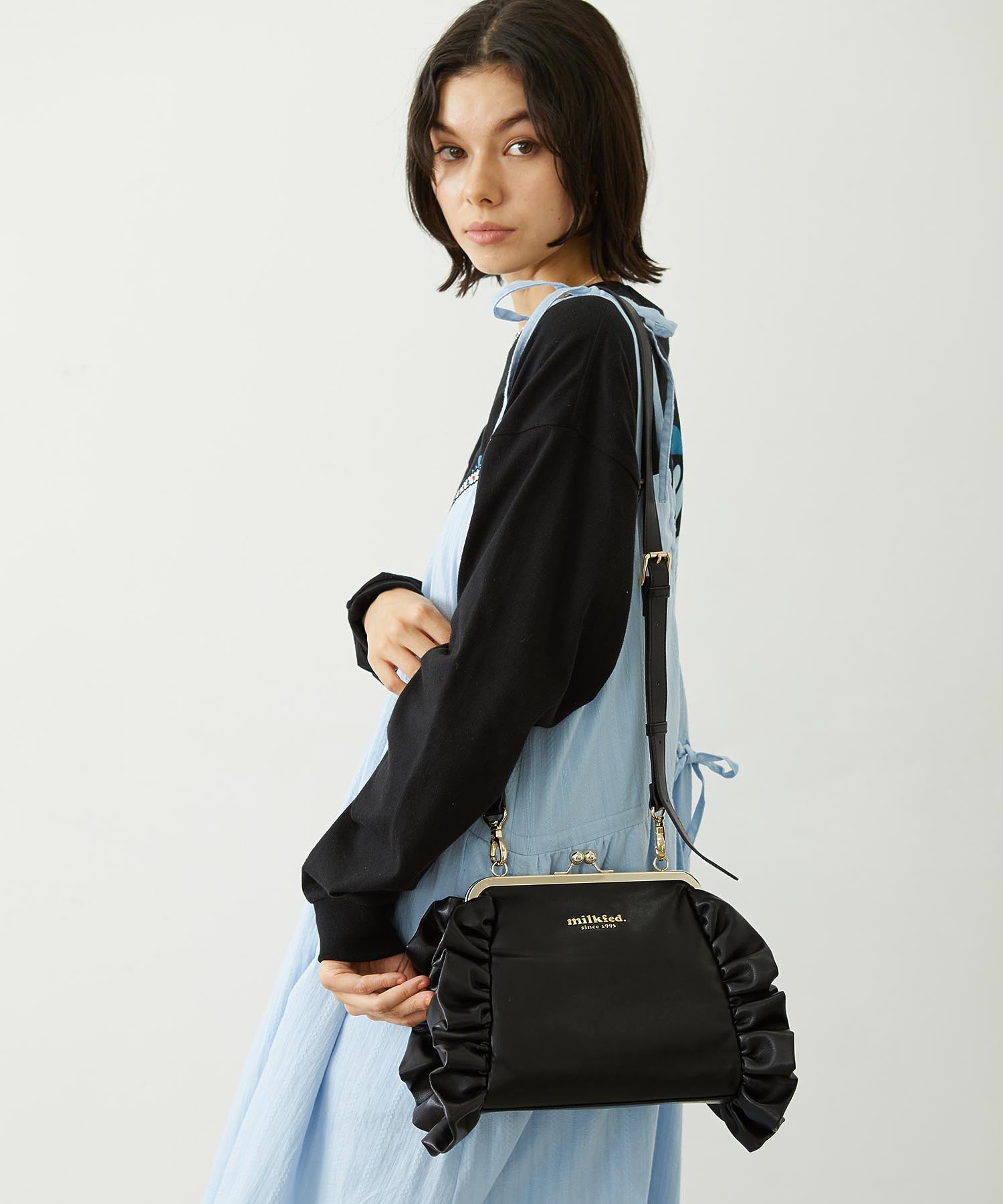 KISS LOCK RUFFLE BAG