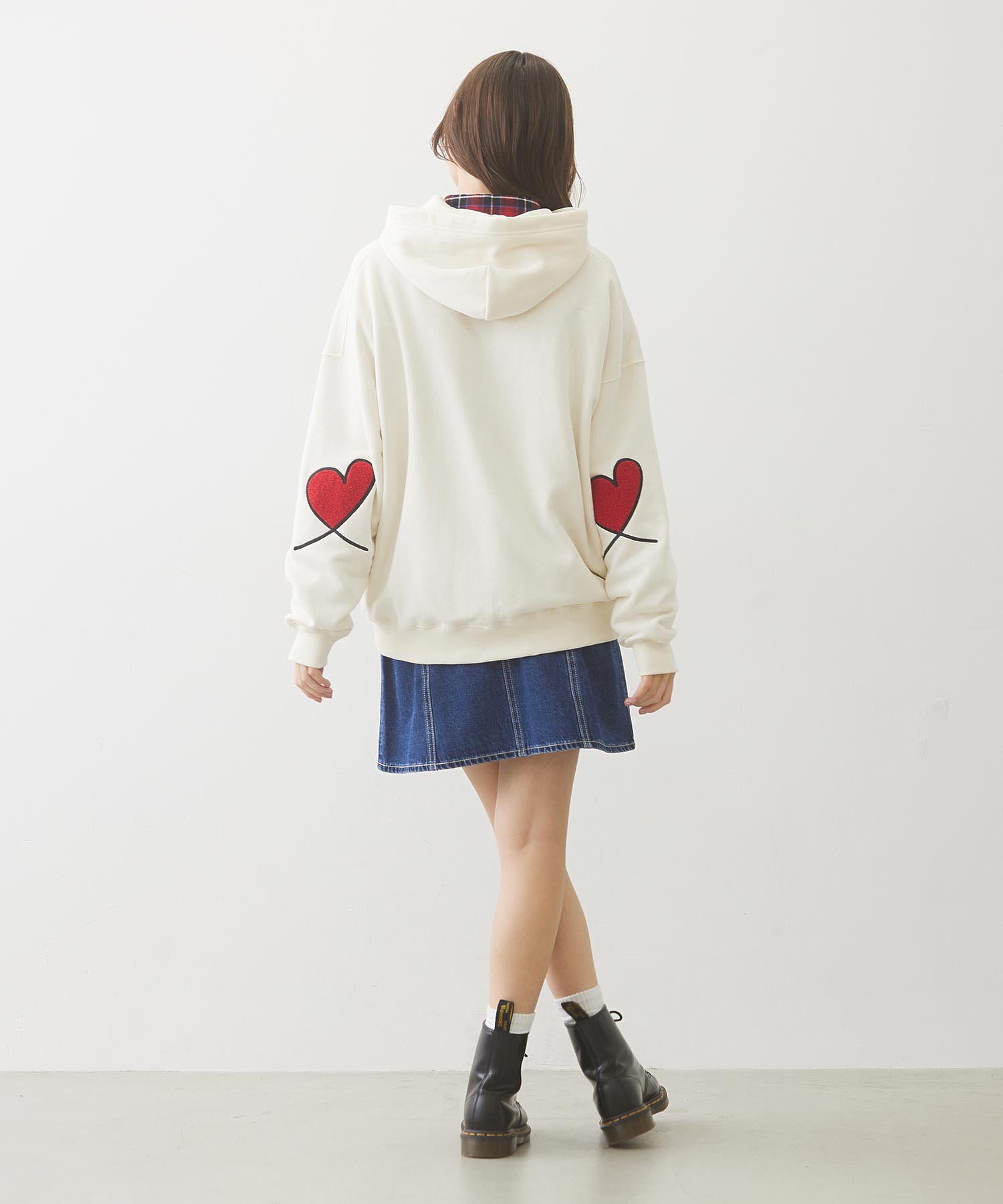 LOVE HEART ELBOW SWEAT HOODIE