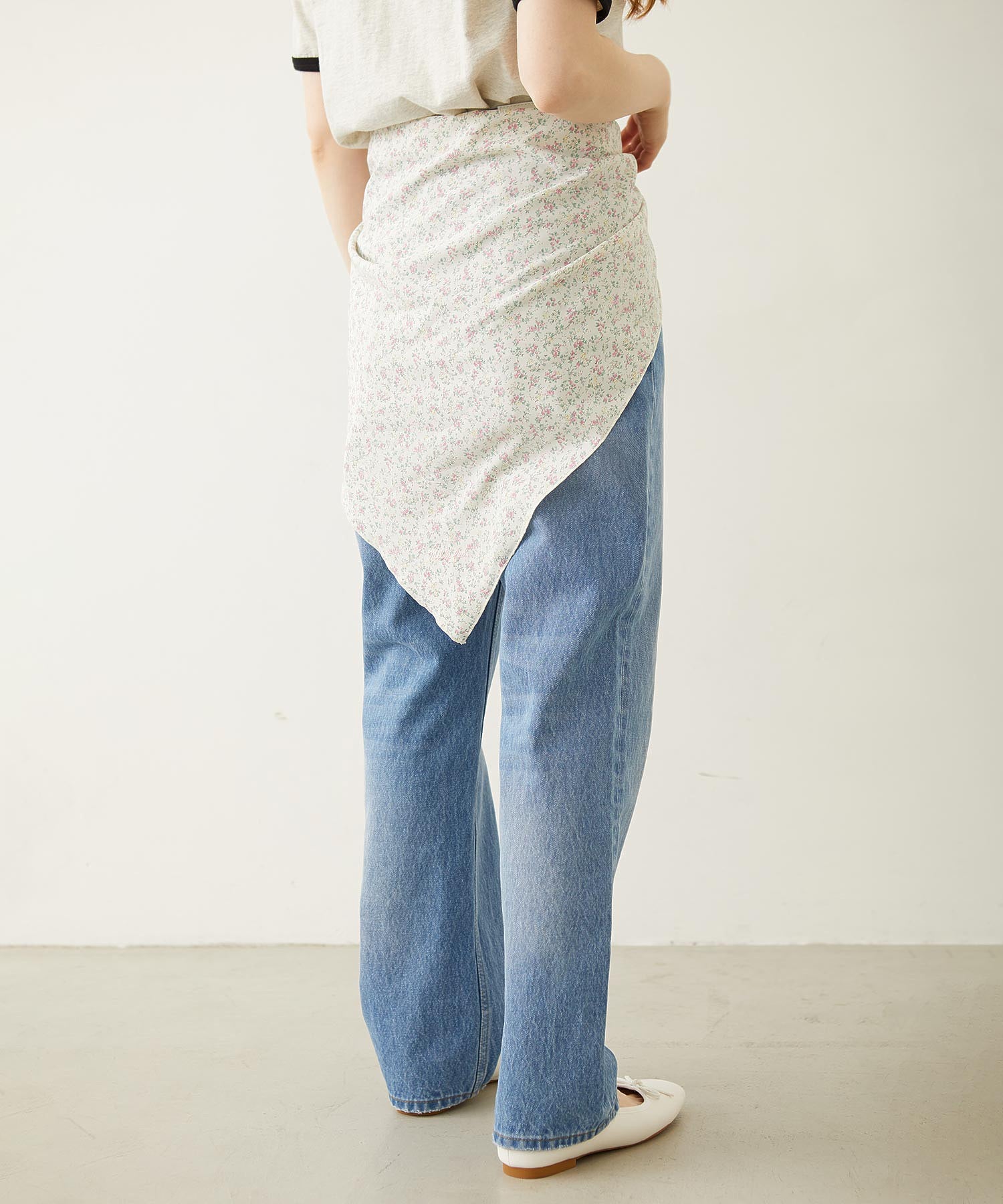 STRAIGHT DENIM PANTS