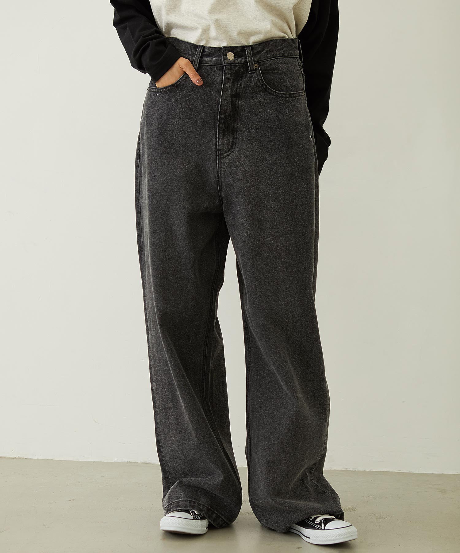 BOYFRIEND LOOSE DENIM PANTS