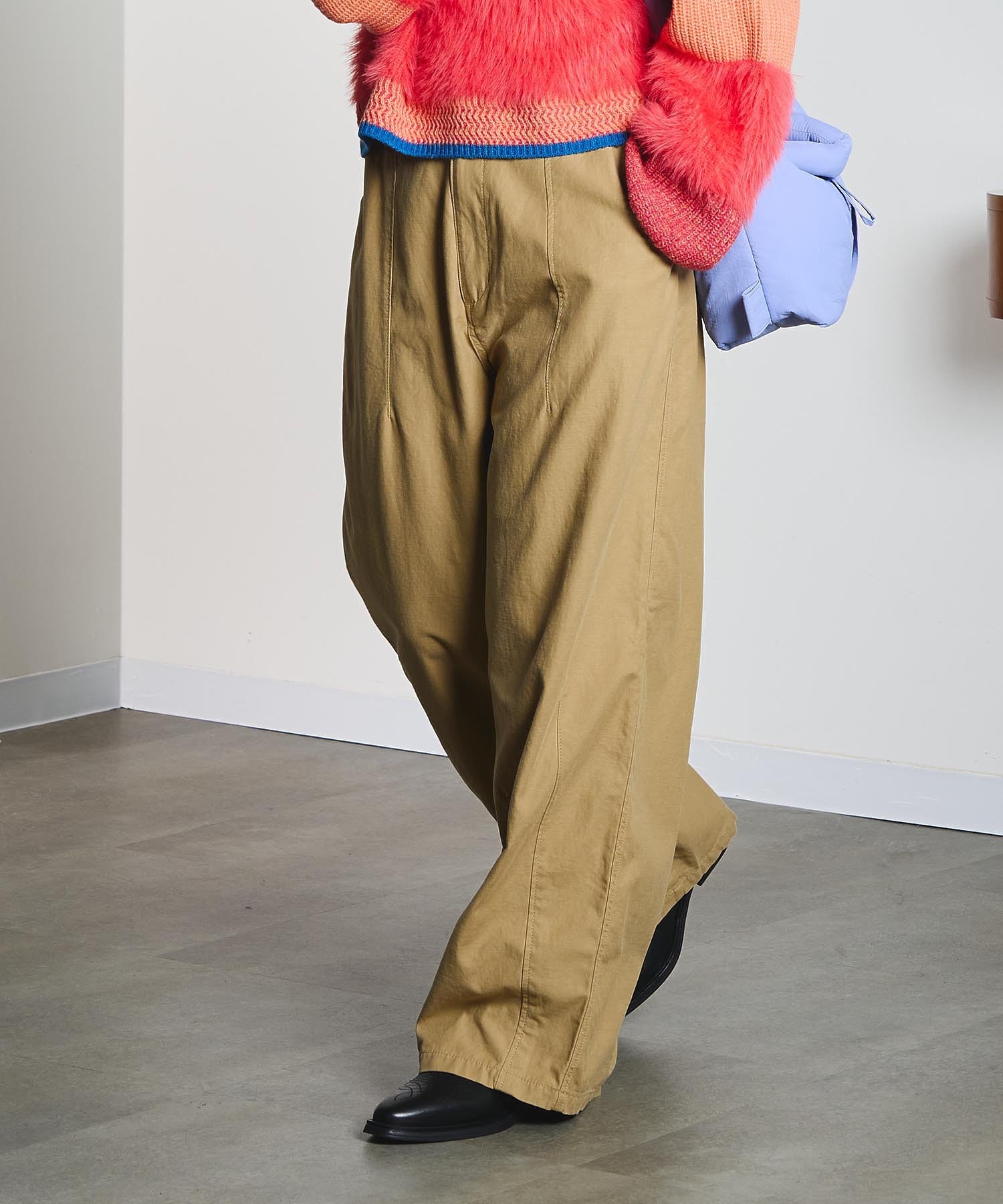 DENIM/BACK SATIN PANTS