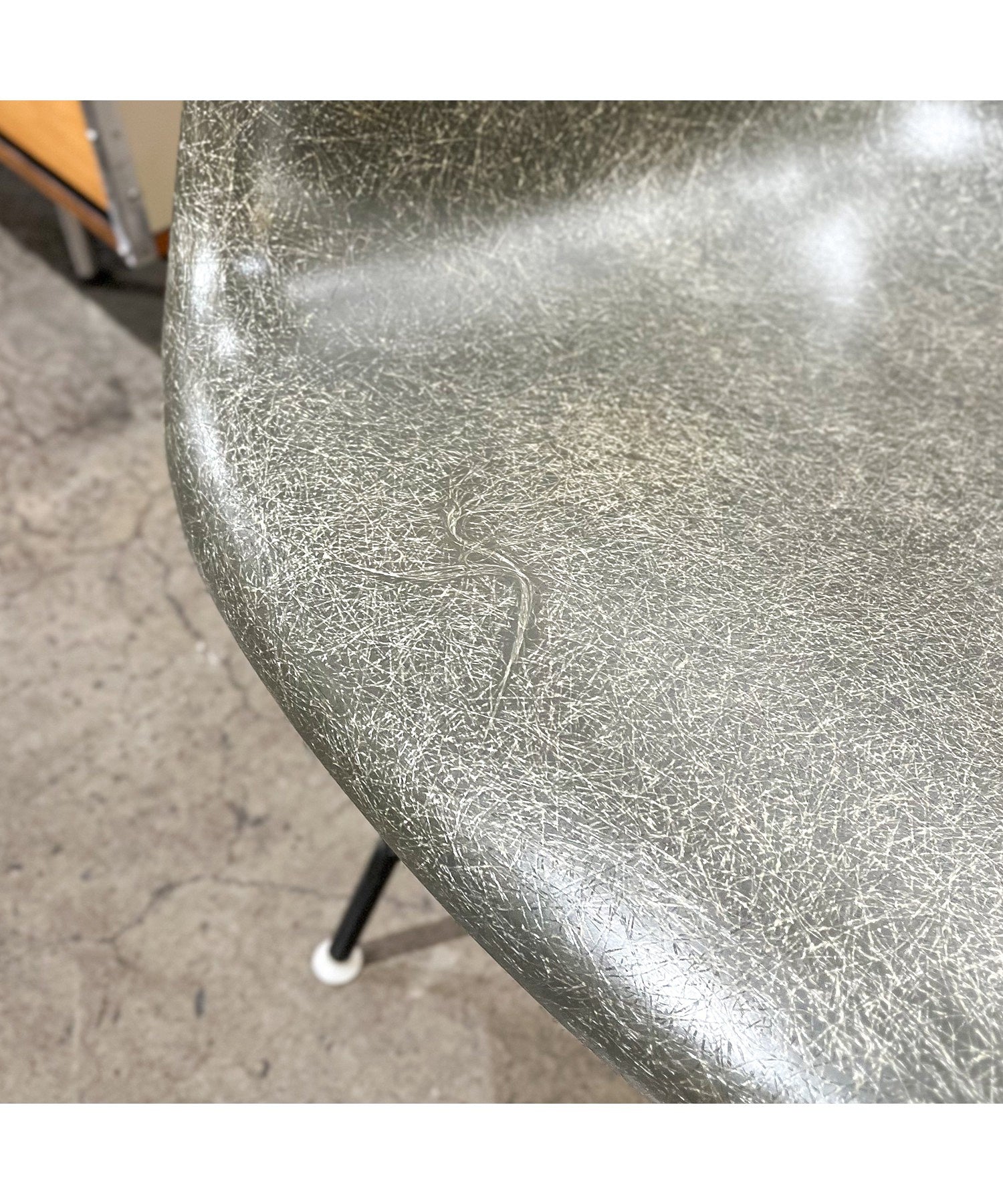 Arm Shell / Elephant Hide Grey