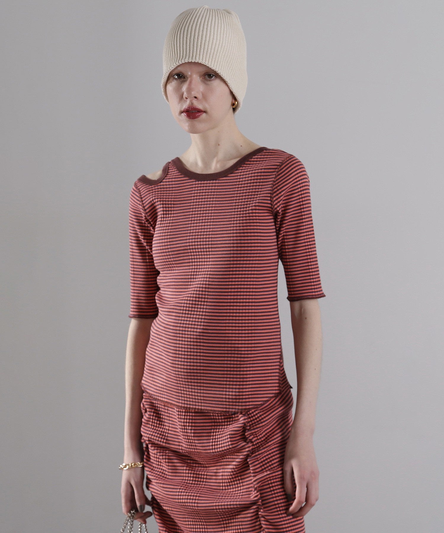 マルチボーダートップス