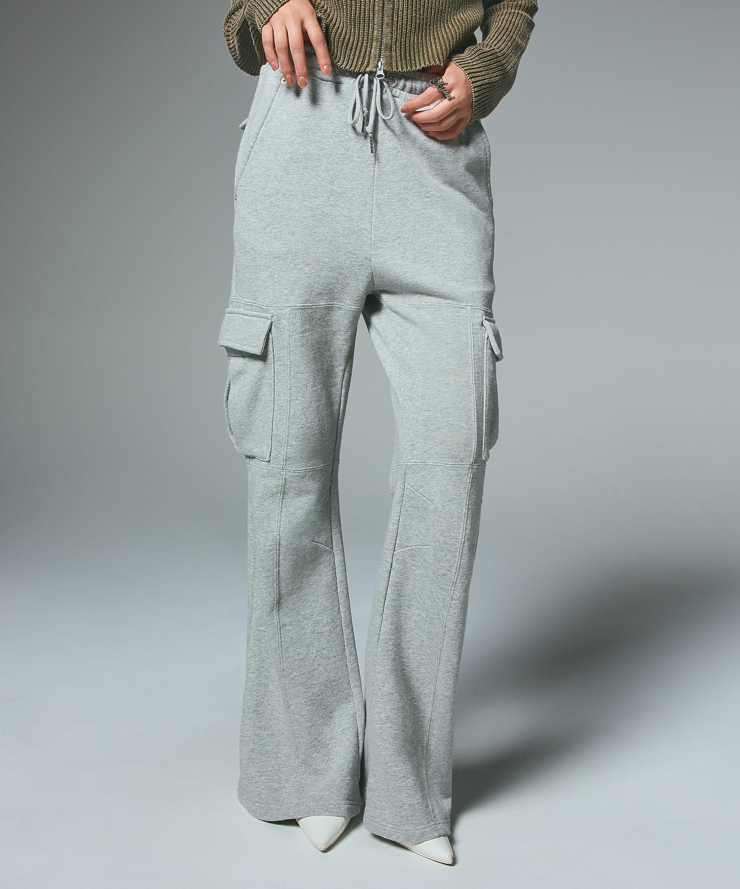 CARGO POCKET FLARE SWEAT PANTS