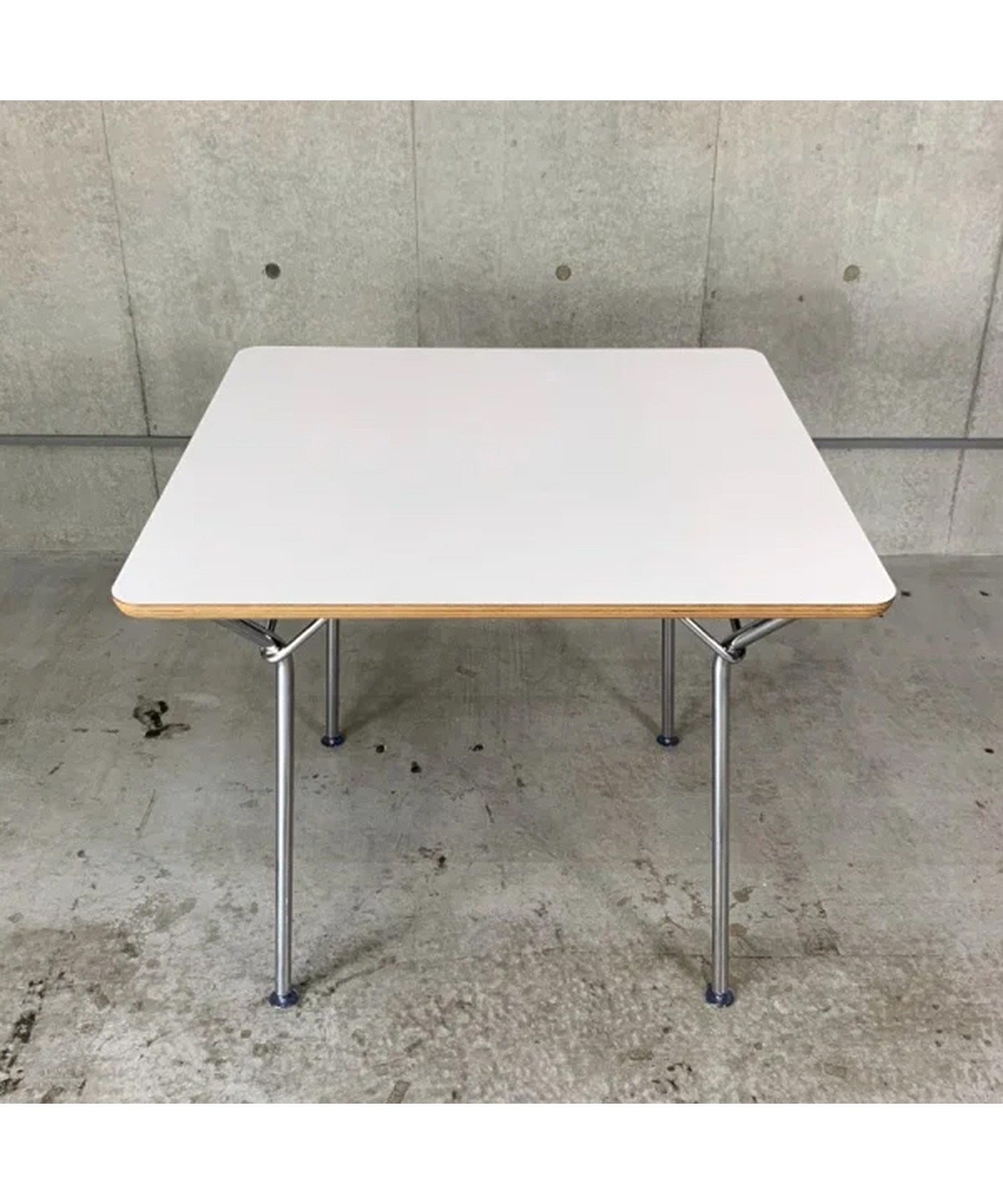 TENDO Yanagi Dining Table T-2729ME-NT