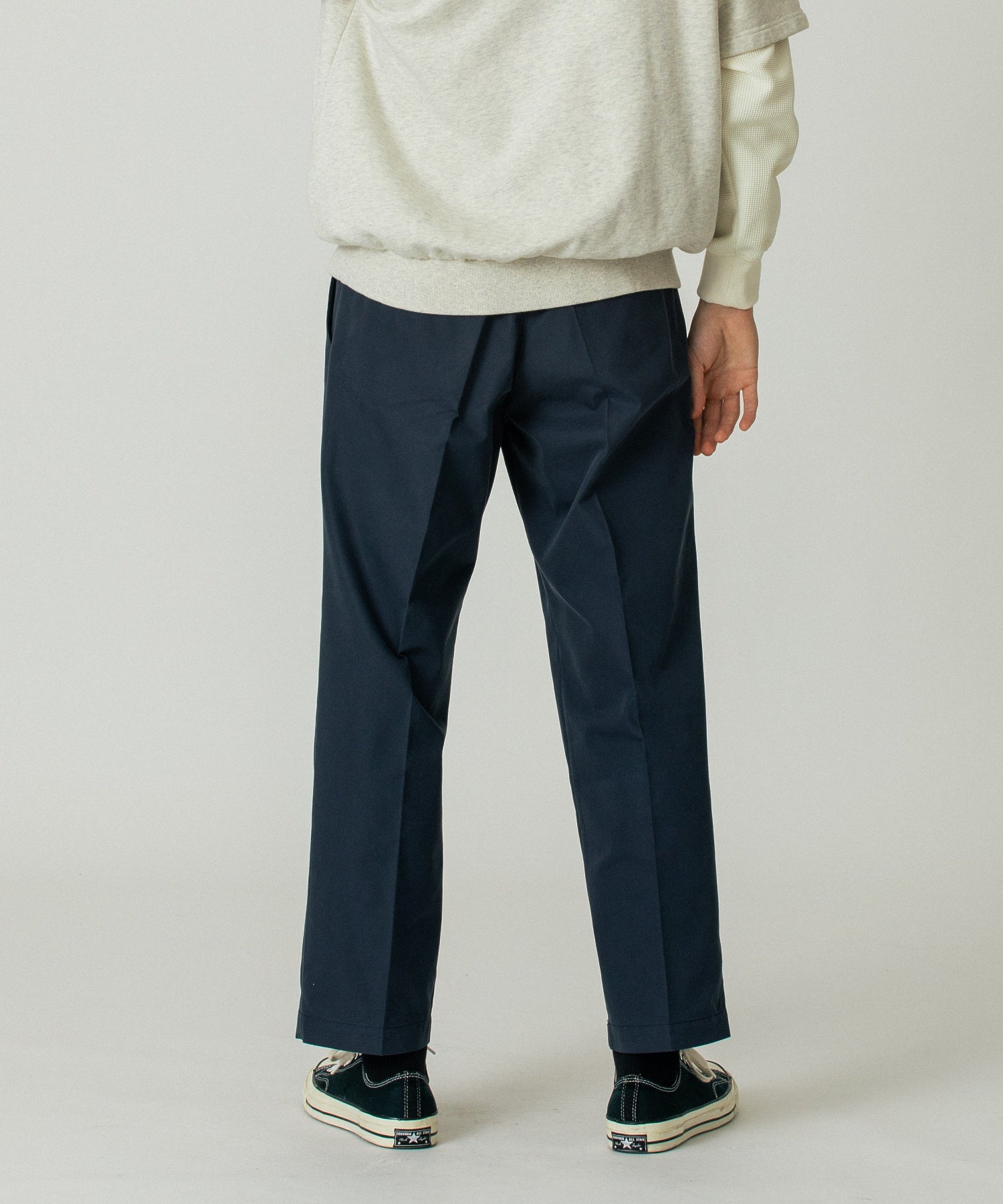CHINO PANTS