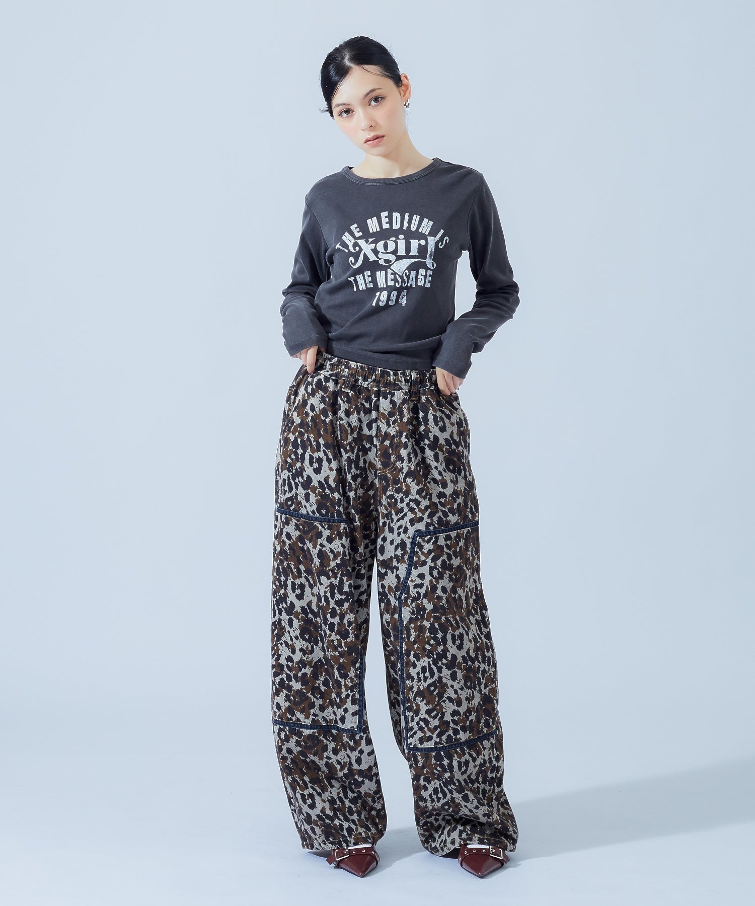 MIXED FONT FADED L/S COMPACT TOP