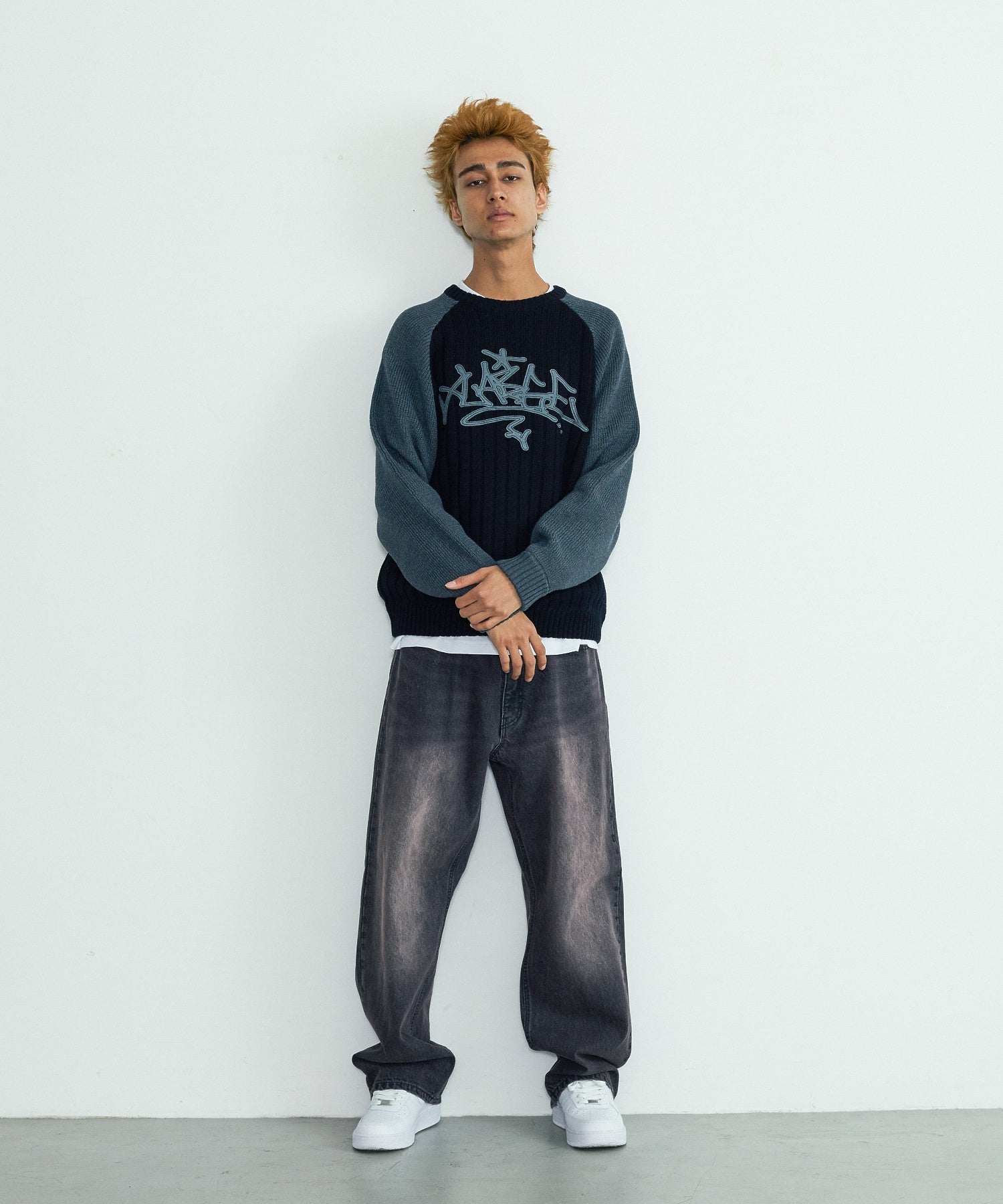 PATCHED SWEATER