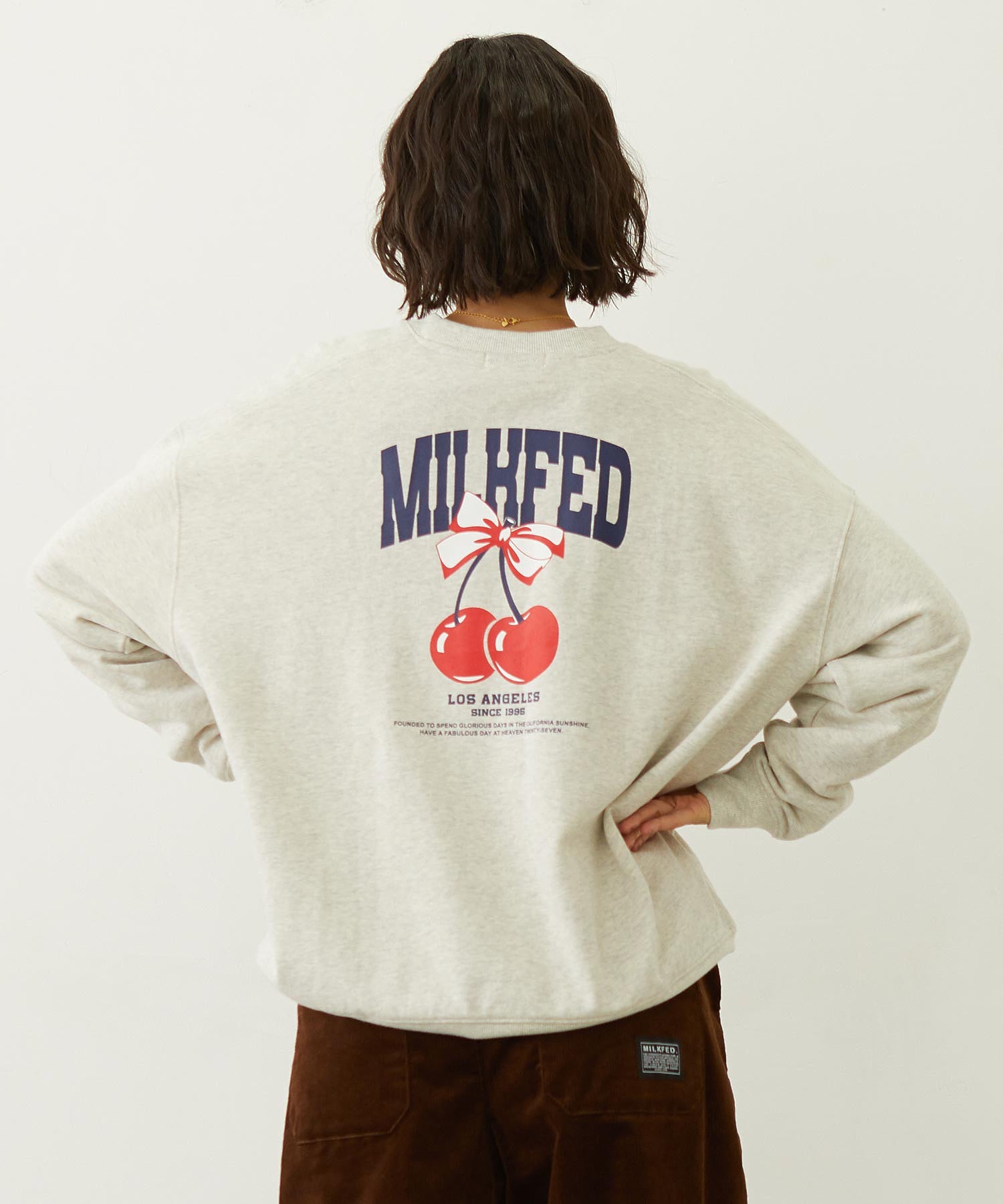 RIBBON AND CHERRY SWEAT TOP