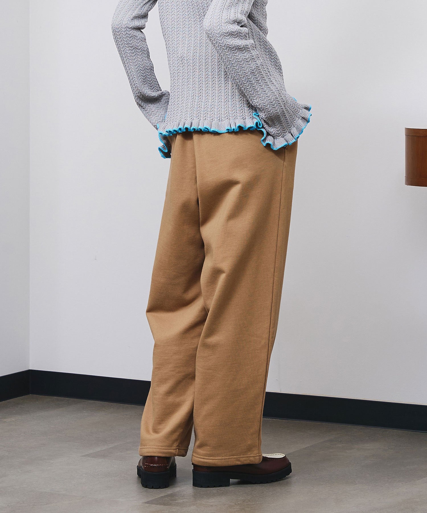 TUCKED WIDE-LEG SWEATPANTS
