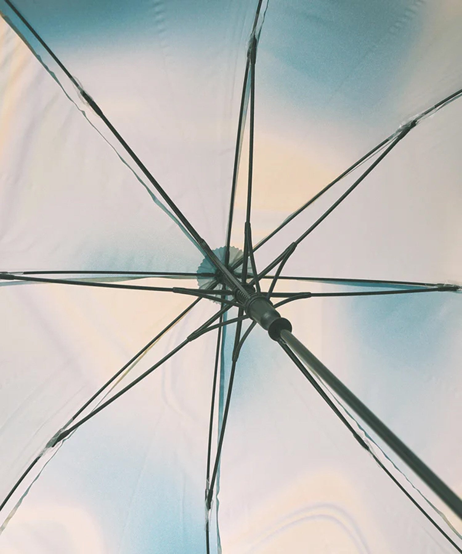 【KiU】PLASTIC UMBRELLA