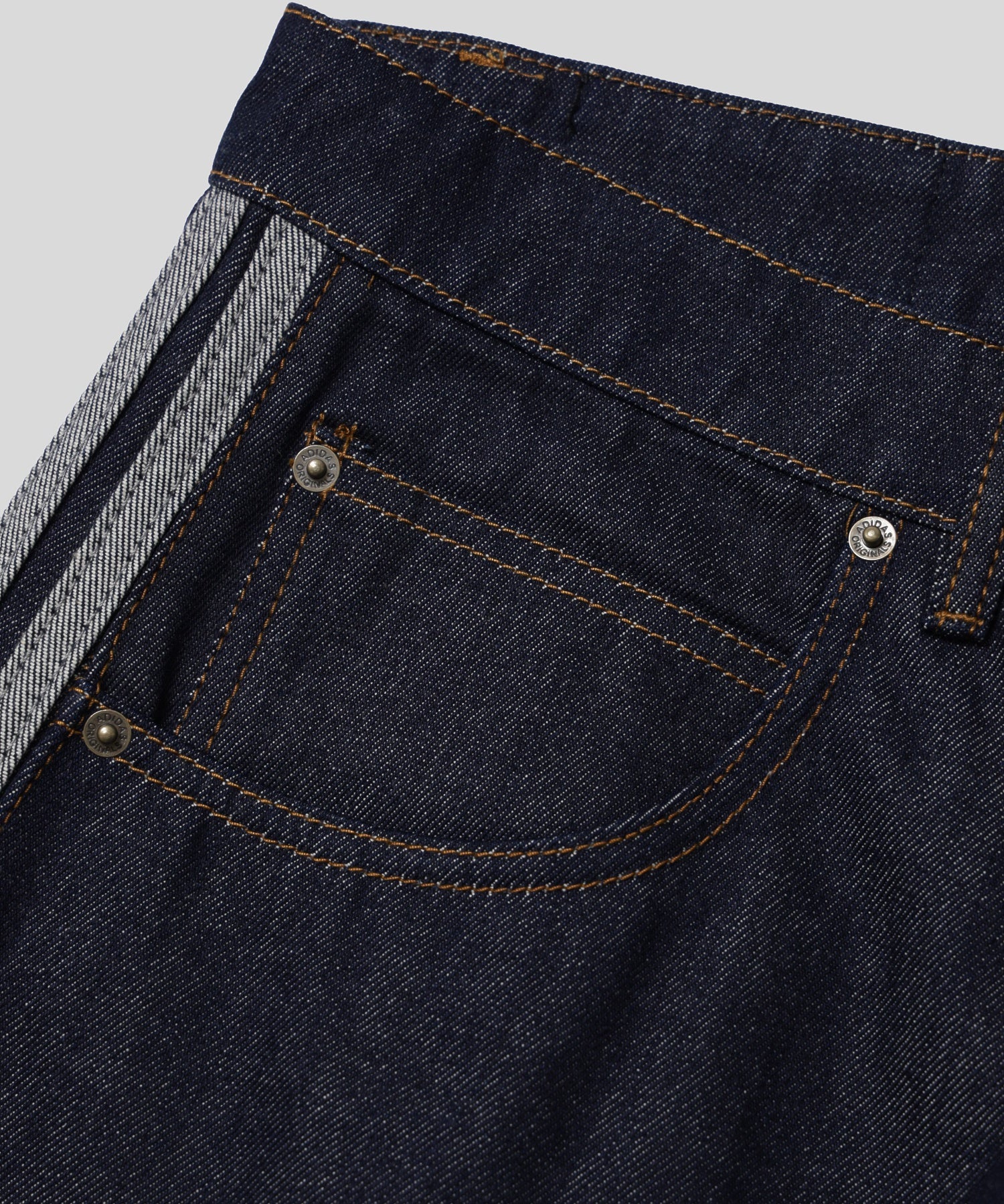 adidas/アディダス/FIREBIRD ADICOLOR RAW DENIM SHORTS VZ530