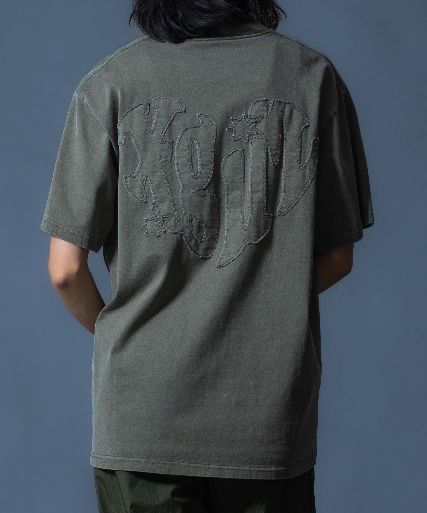 PIGMENT DYED HEART AND LOGO S/S TEE