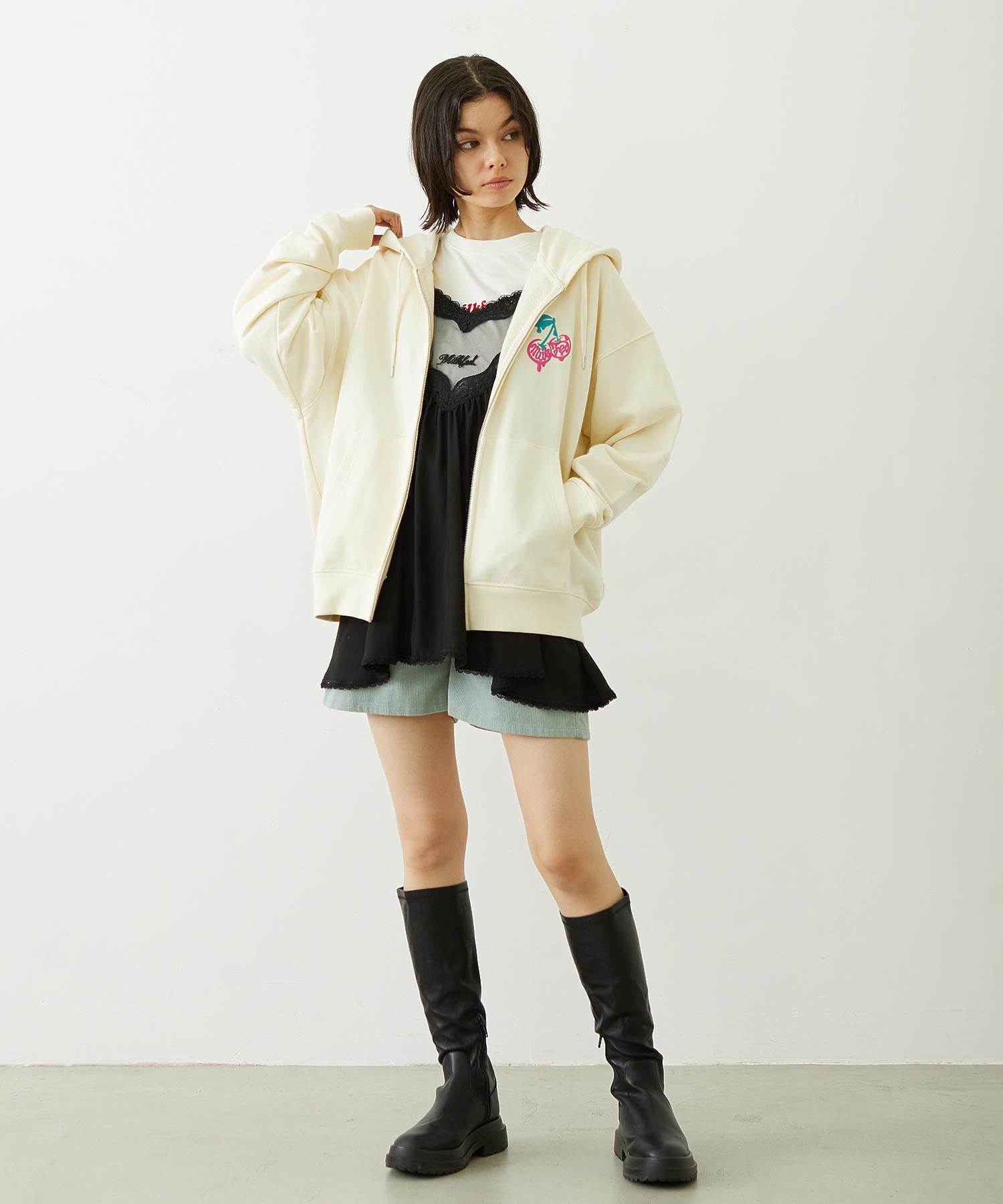 MELTY CHERRY WIDE ZIP UP HOODIE