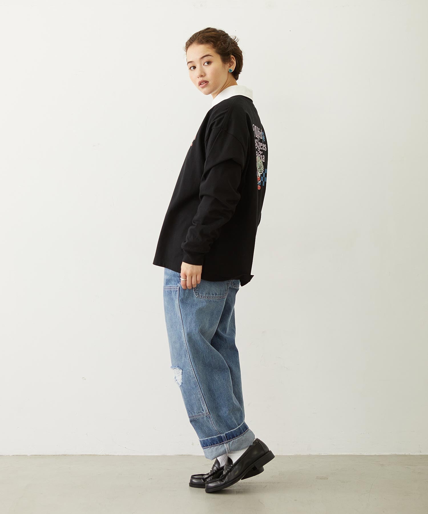 DOUBLE KNEE DISTRESSED DENIM PANTS