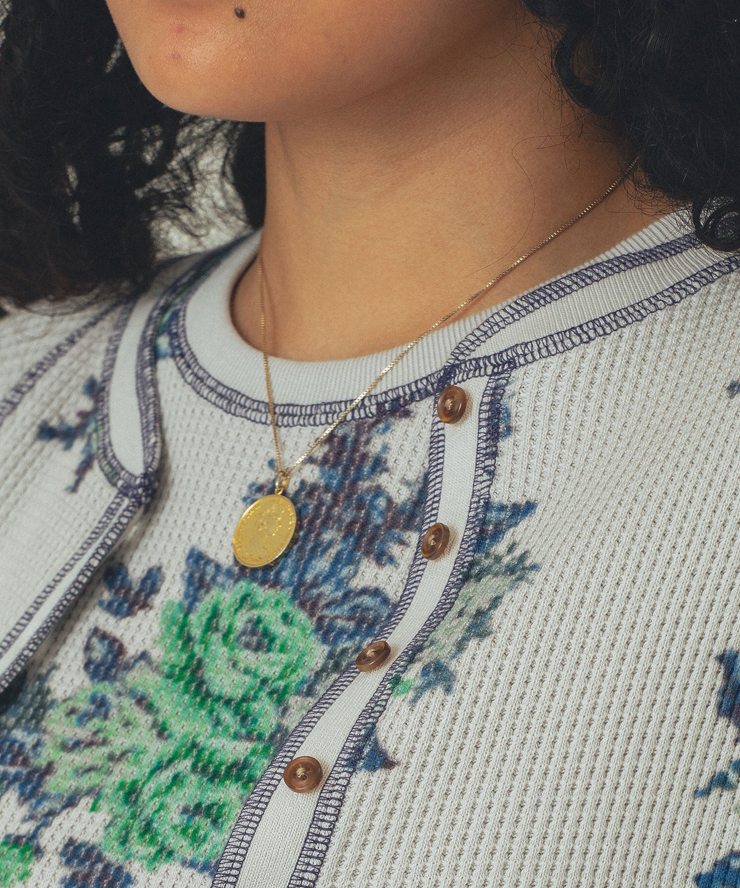mag.by c/FLOWER PRINT WAFFLE CARDIGAN