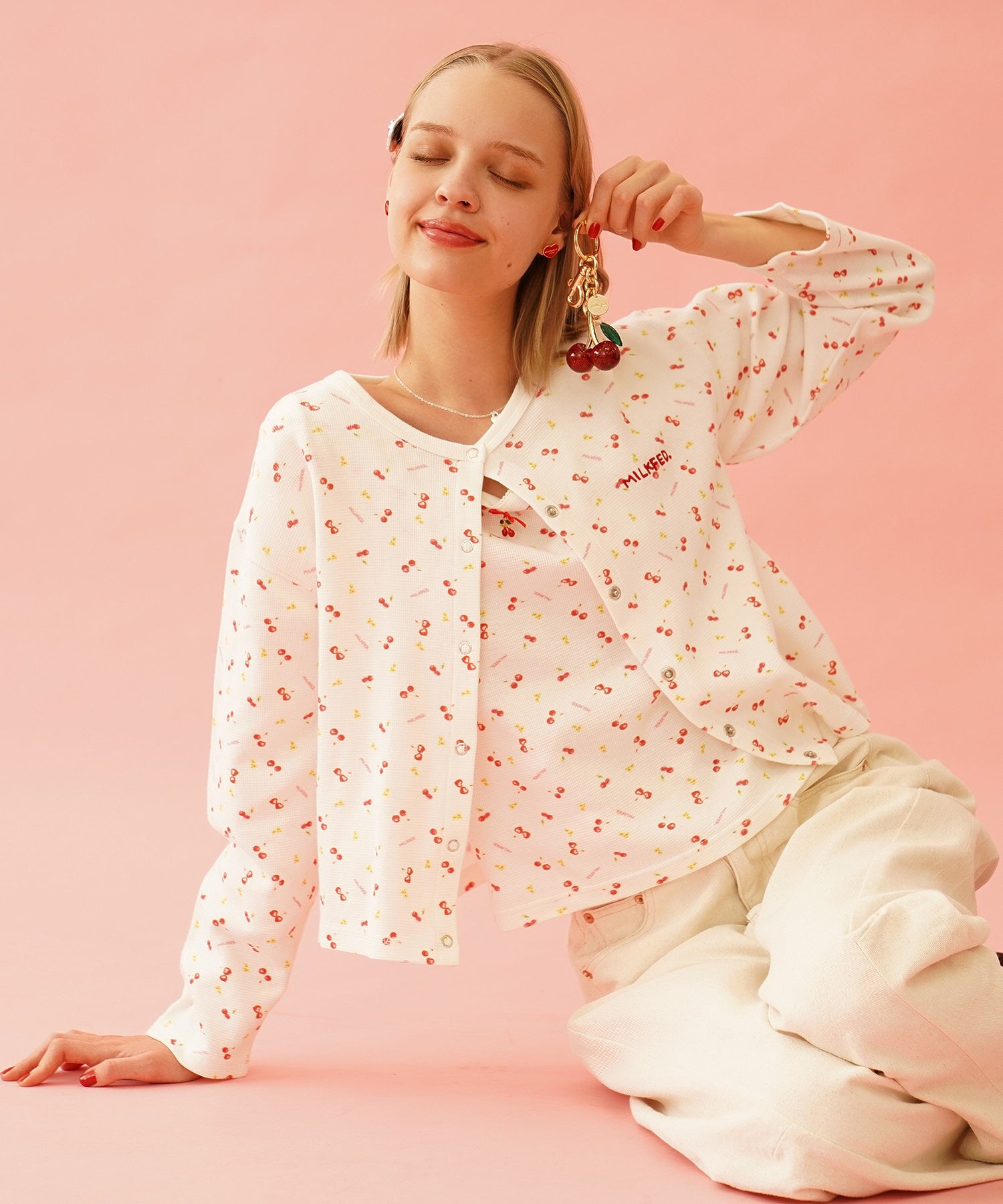 GLITTER CHERRY  KEYCHAIN