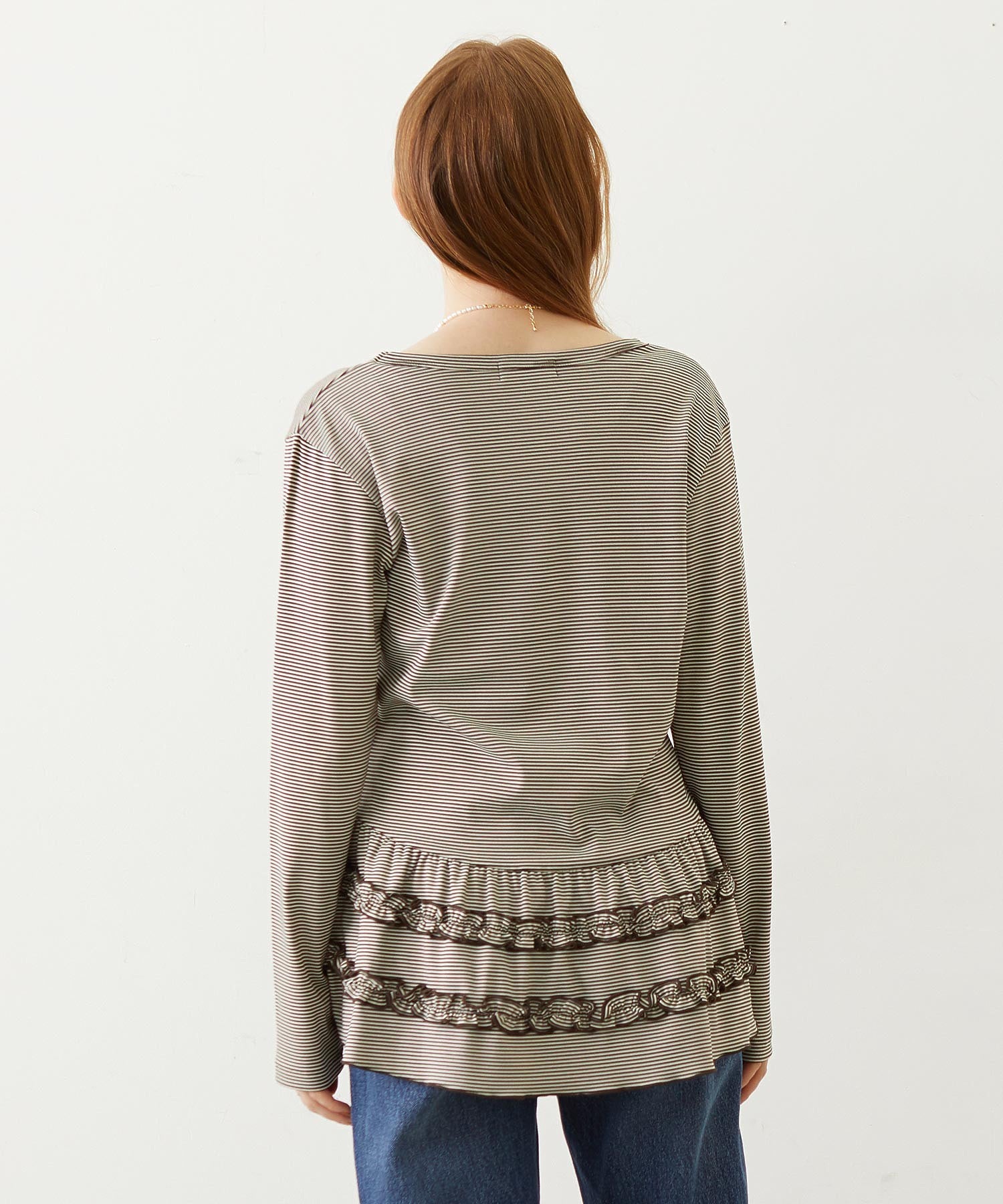 RUFFLE HEM L/S TOP