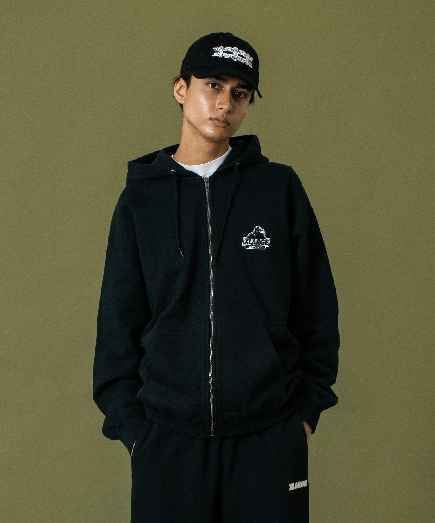 BACKSIDE SLANTED OG ZIP HOODED SWEATSHIRT – calif（カリフ