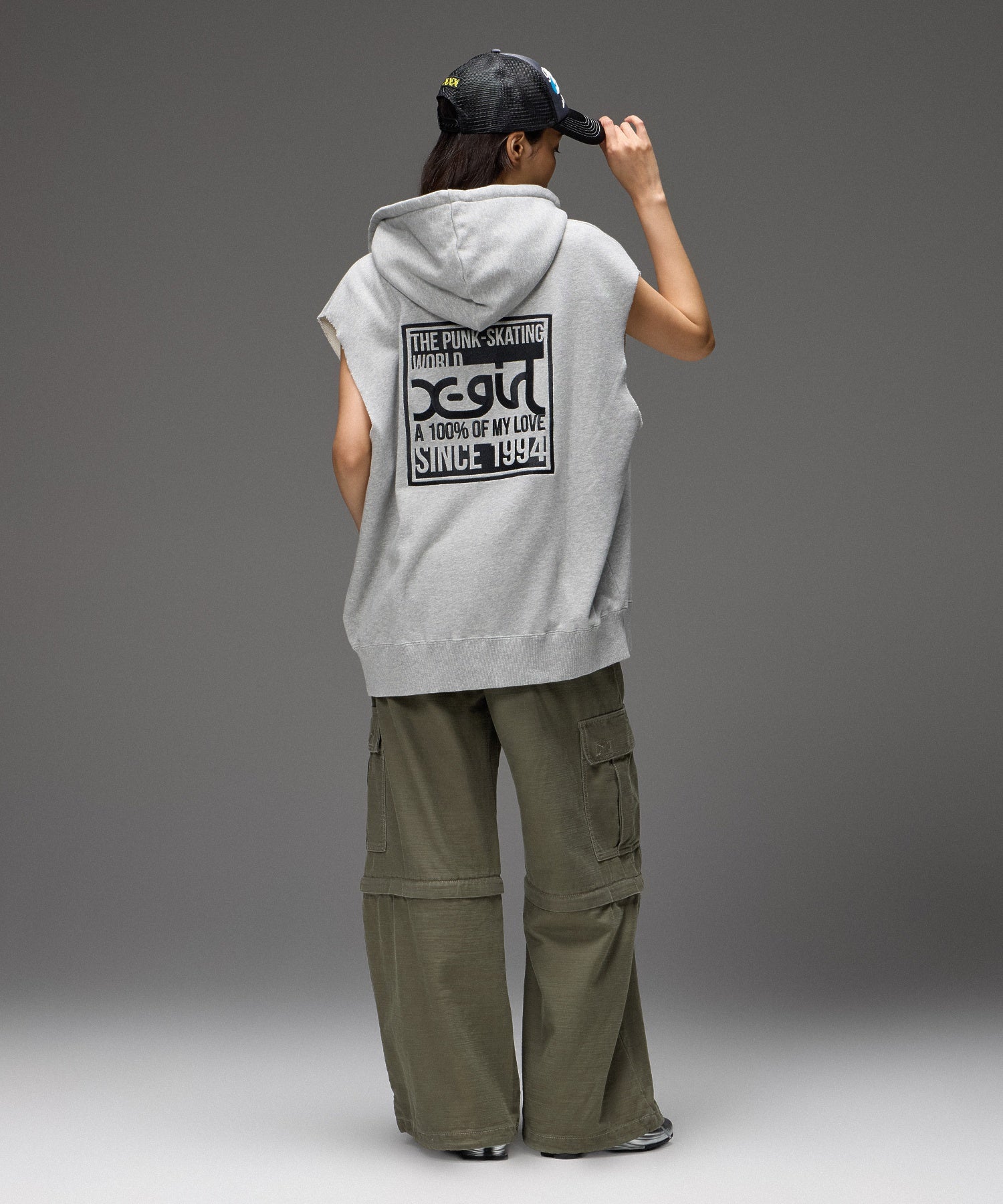 SIGNBOARD LOGO ZIP UP SWEAT VEST