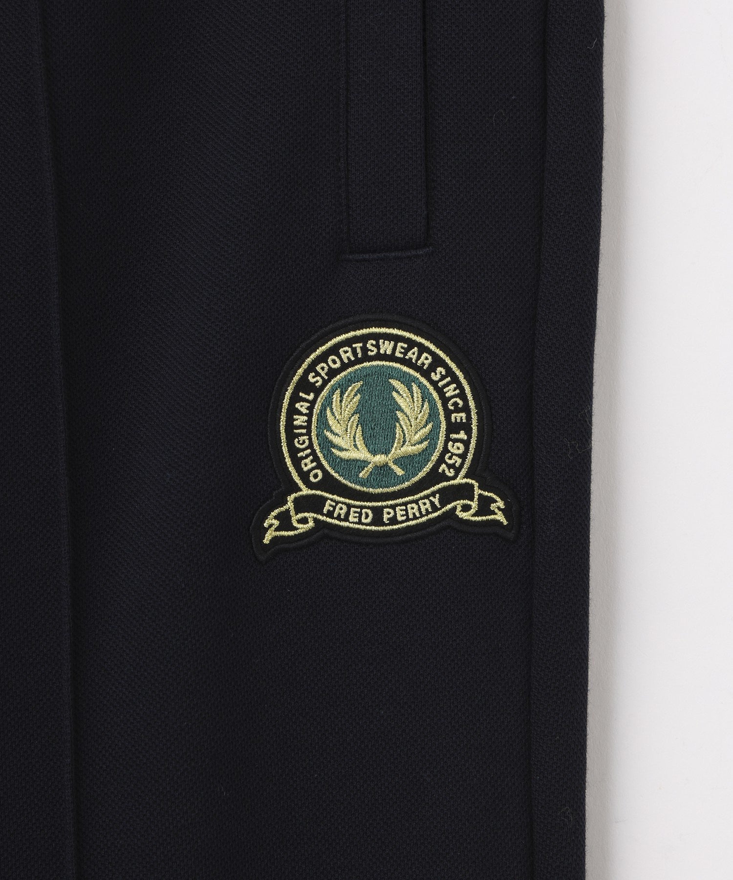 FRED PERRY/フレッドペリー/TENNIS BADGE TRACK PANT T1300