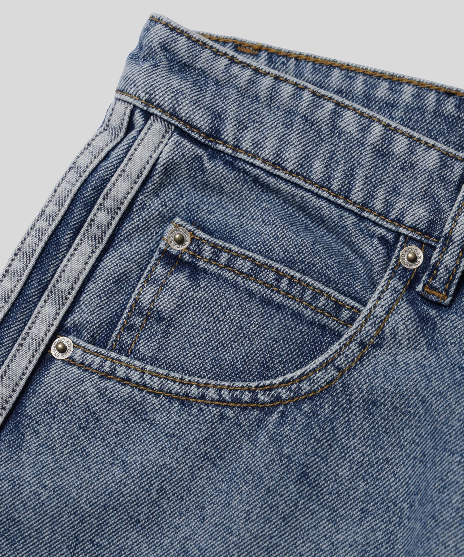 adidas/アディダス/FB ADICOLOR LIGHT WASH DENIM SHORTS HM366