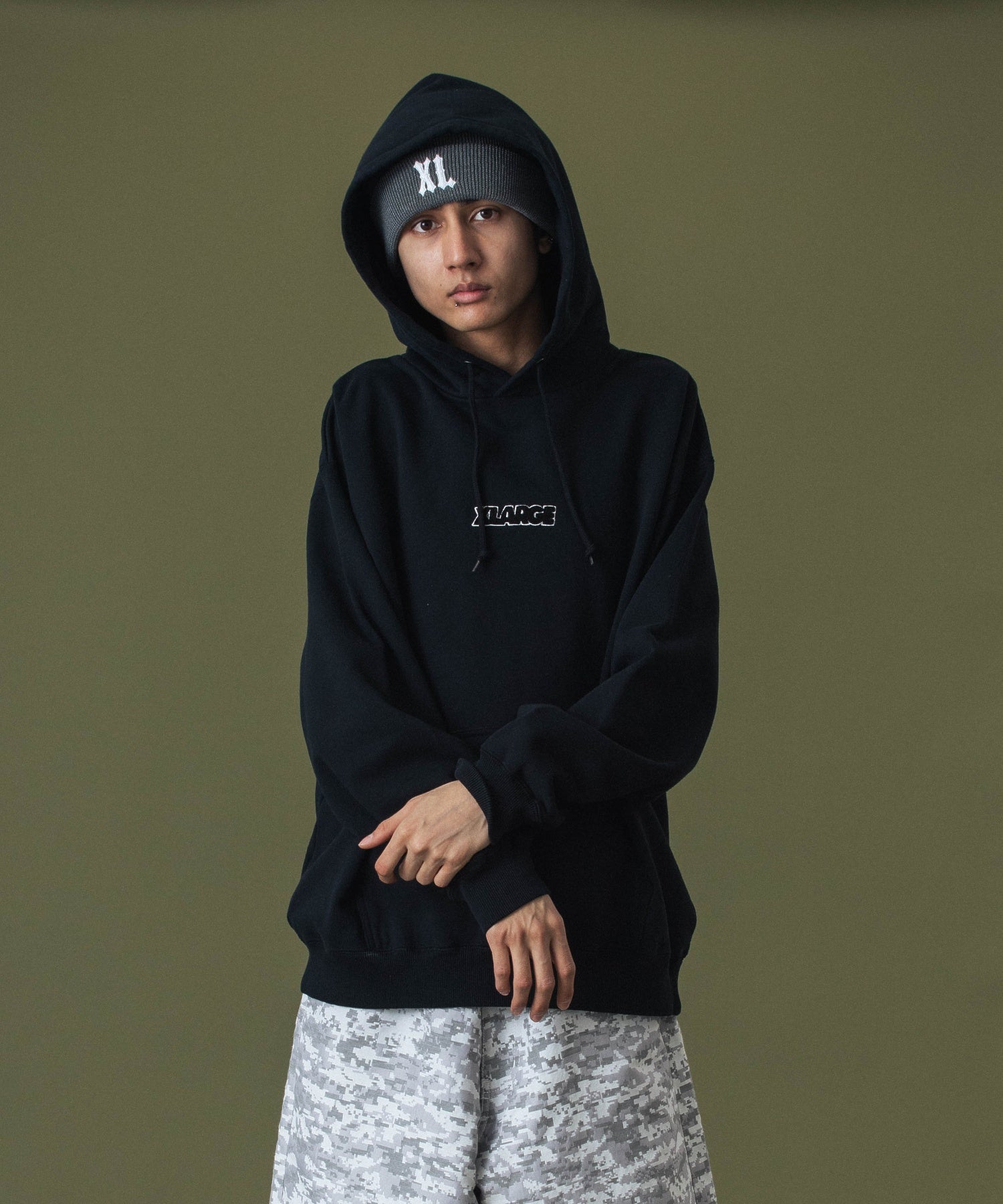 MODEL 身長183cm / 着用サイズ：Lサイズ