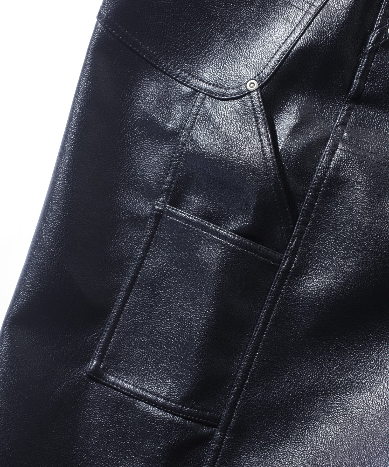 OLD ENGLISH FAUX LEATHER SHORT PANTS