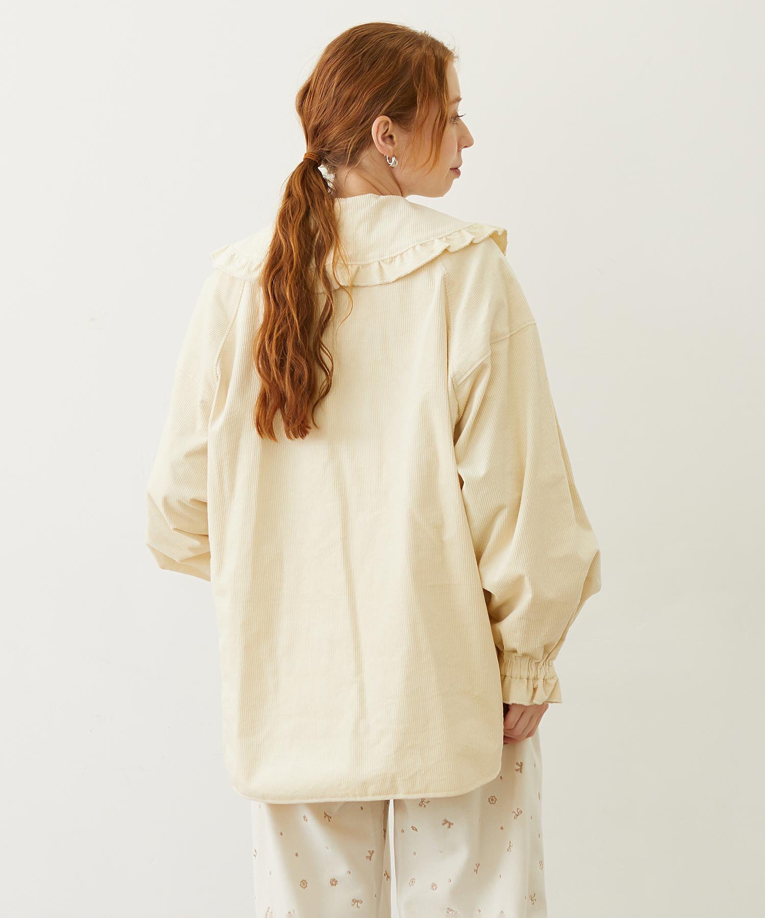 BIG COLLAR CORDUROY SHIRT