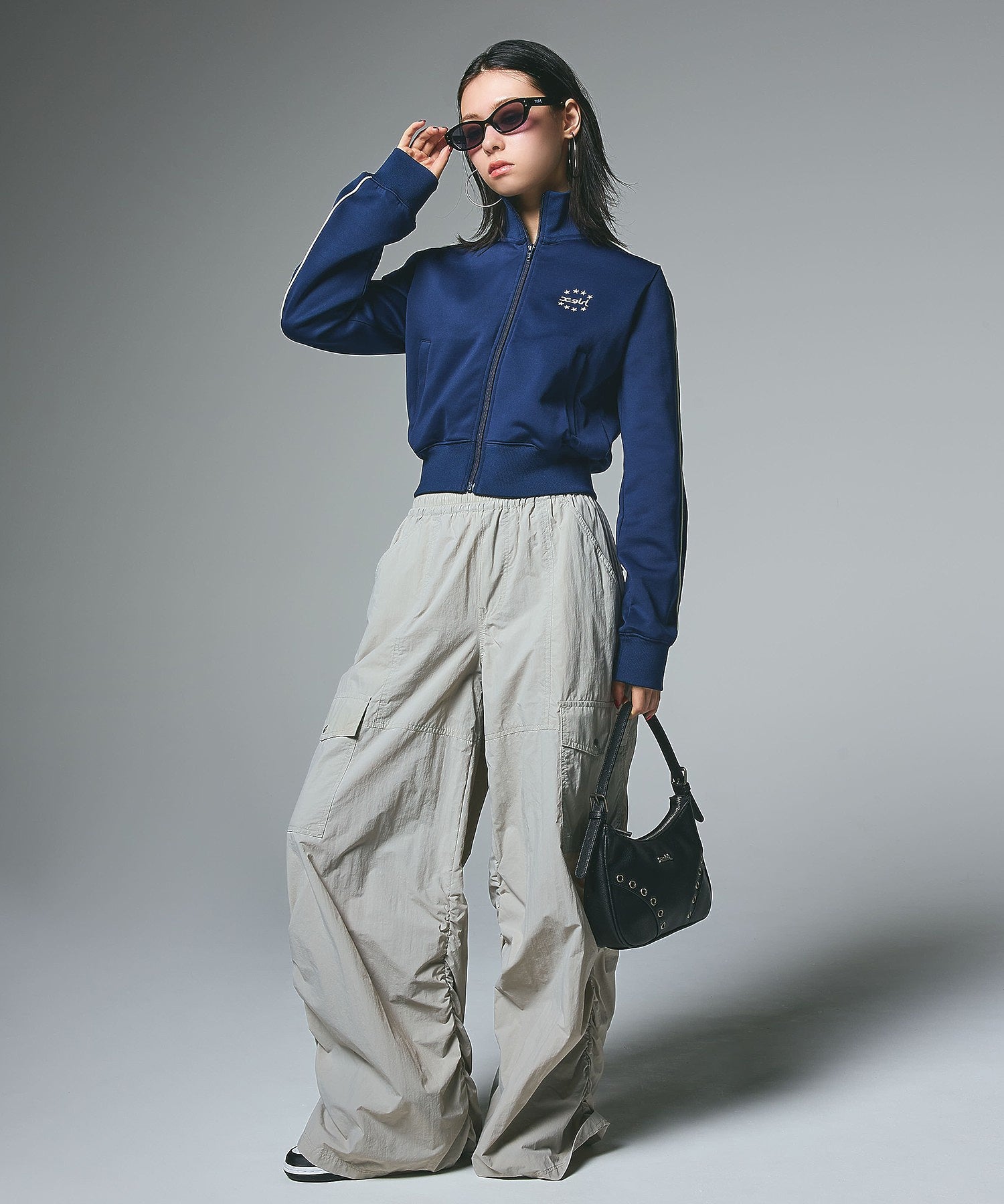 EYELET FAUX LEATHER HAND BAG