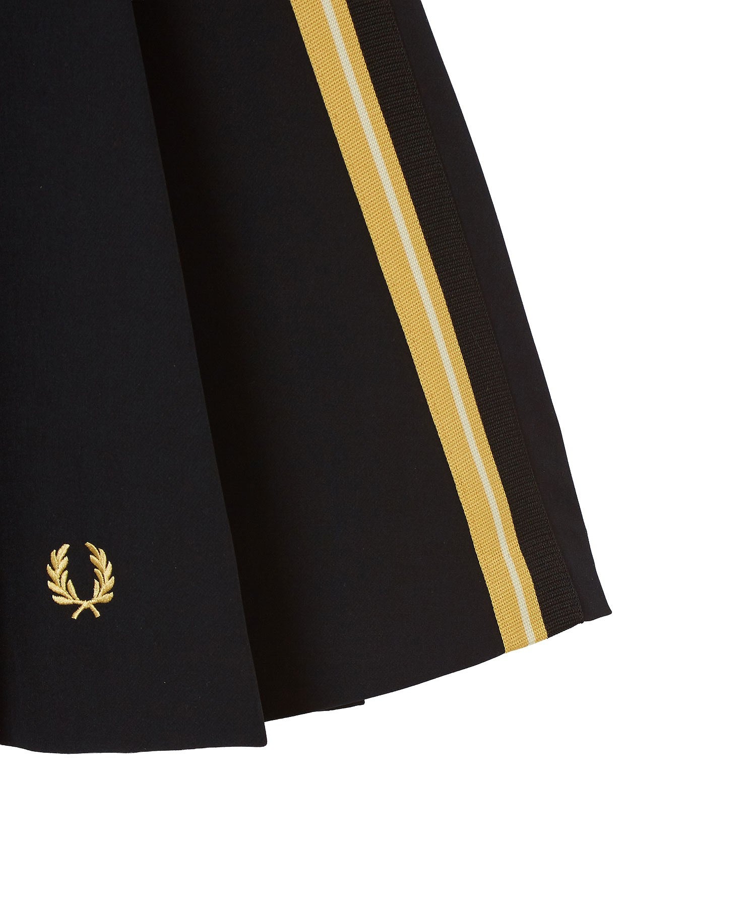 FRED PERRY/TAPE DETAIL PLEATED SKIRT