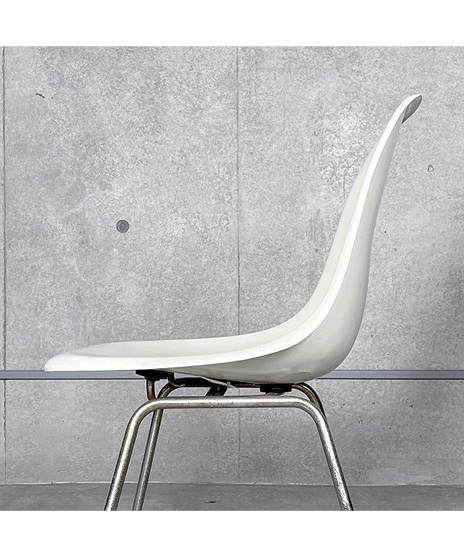 HermanMiller Side Shell / Parchment