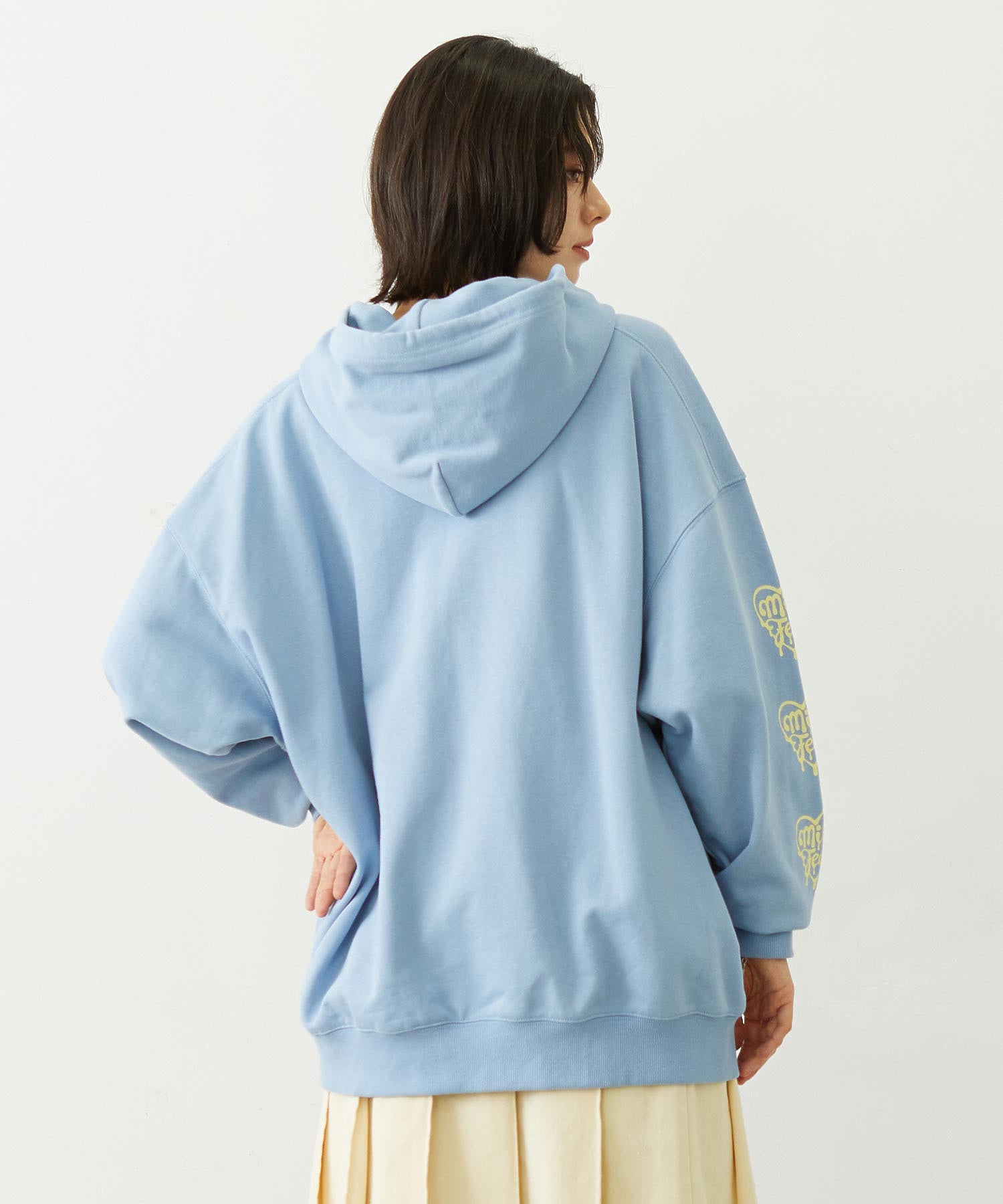 MELTY HEART WIDE HOODIE SWEAT