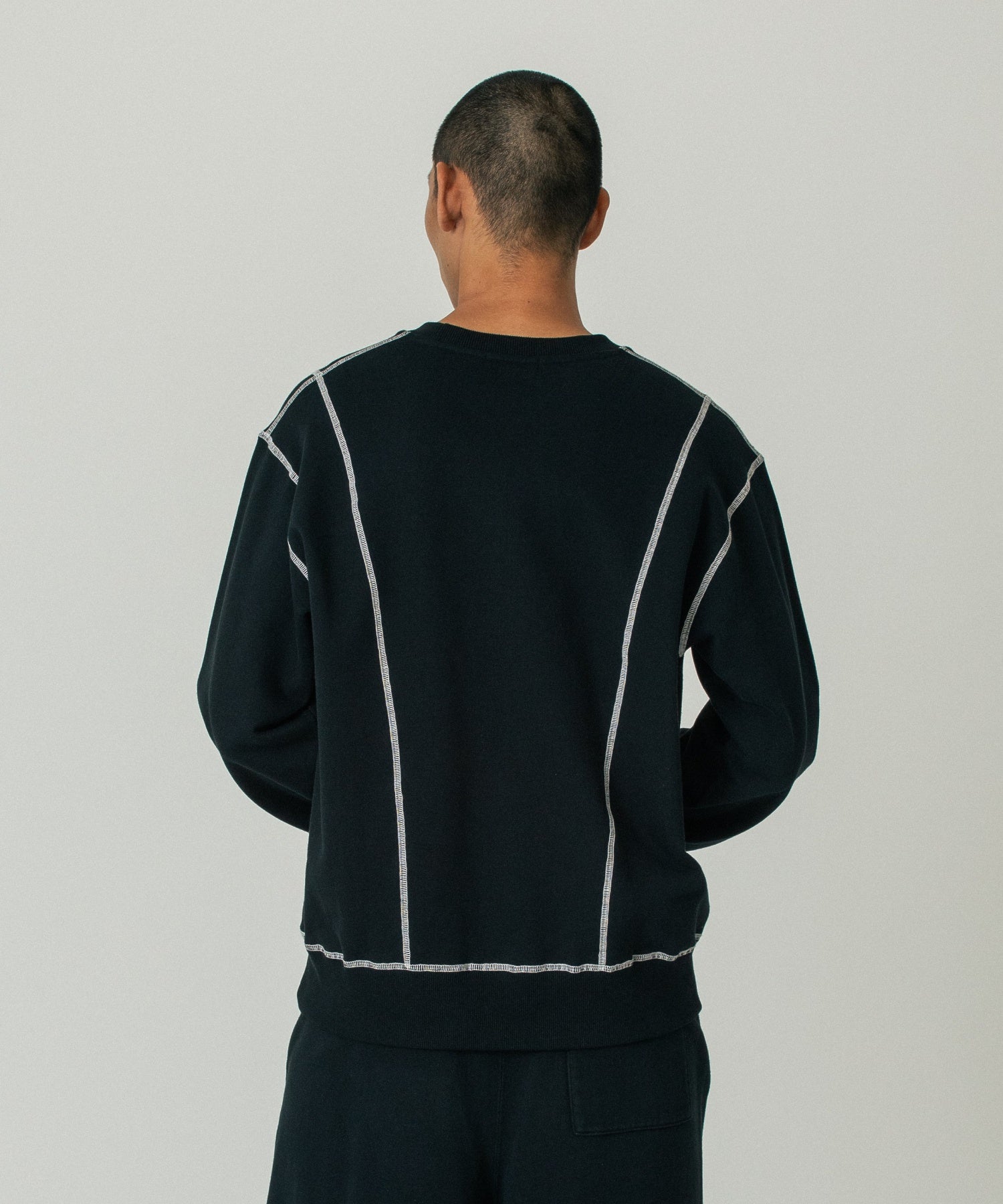 STITCH SWEATSHIRT