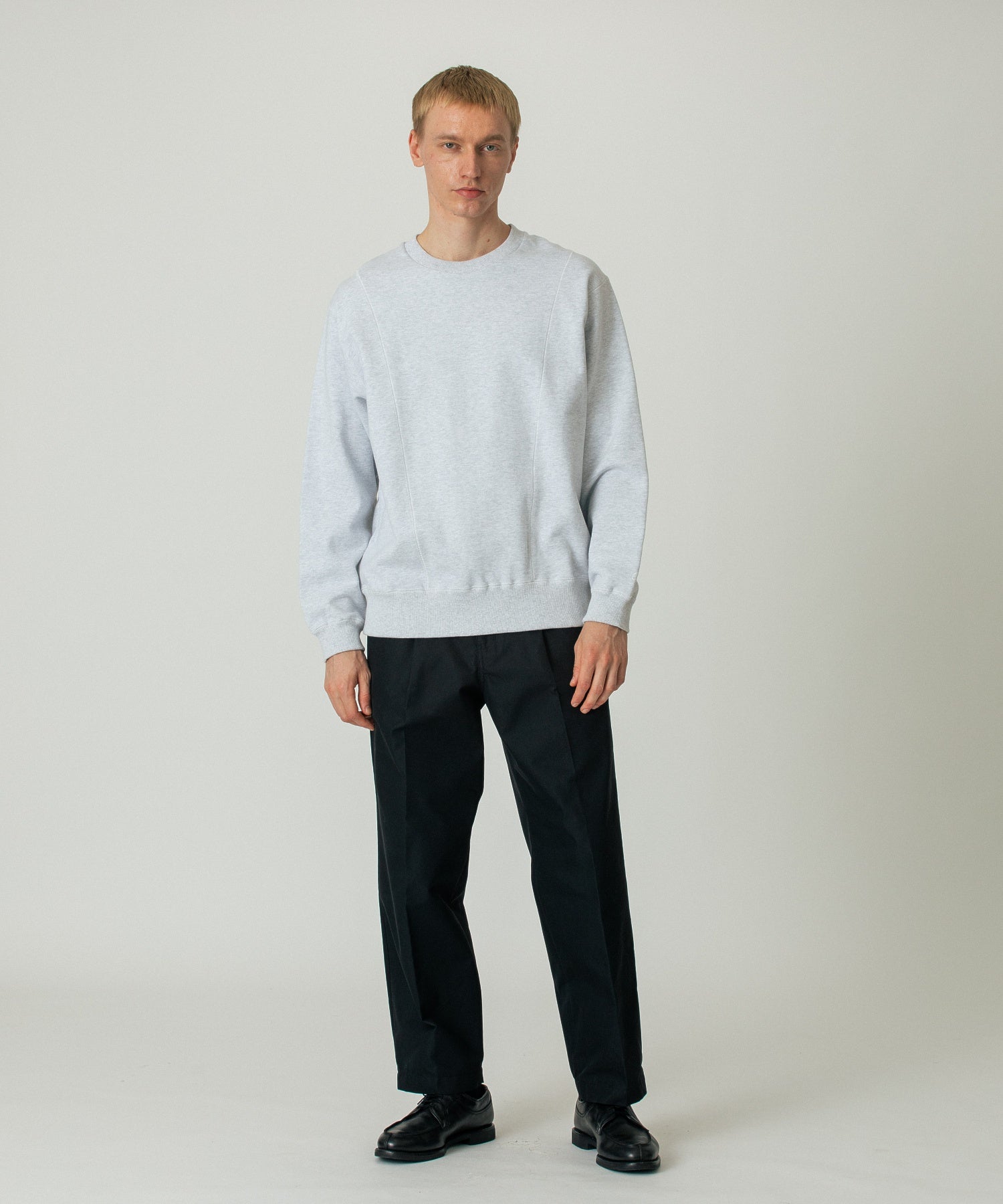 STITCH SWEATSHIRT